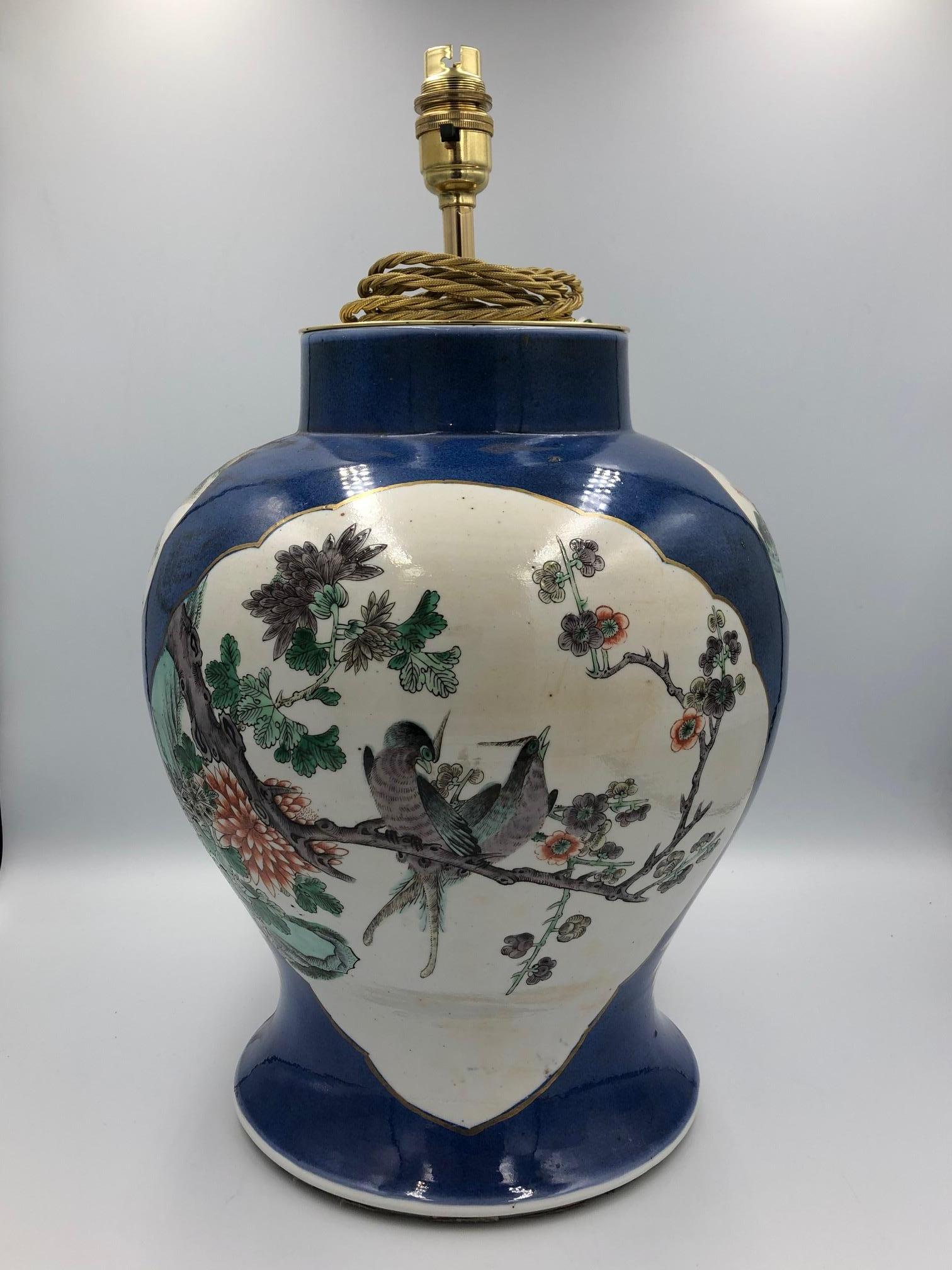 19th Century Pair of Chinese Porcelain Lamps For Sale 6