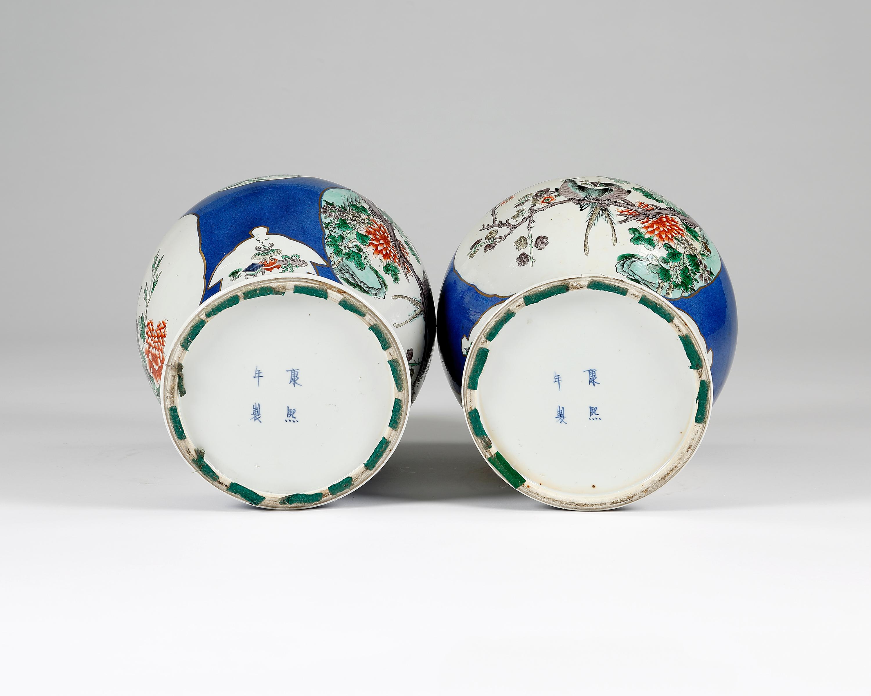 19th Century Pair of Chinese Porcelain Lamps For Sale 2