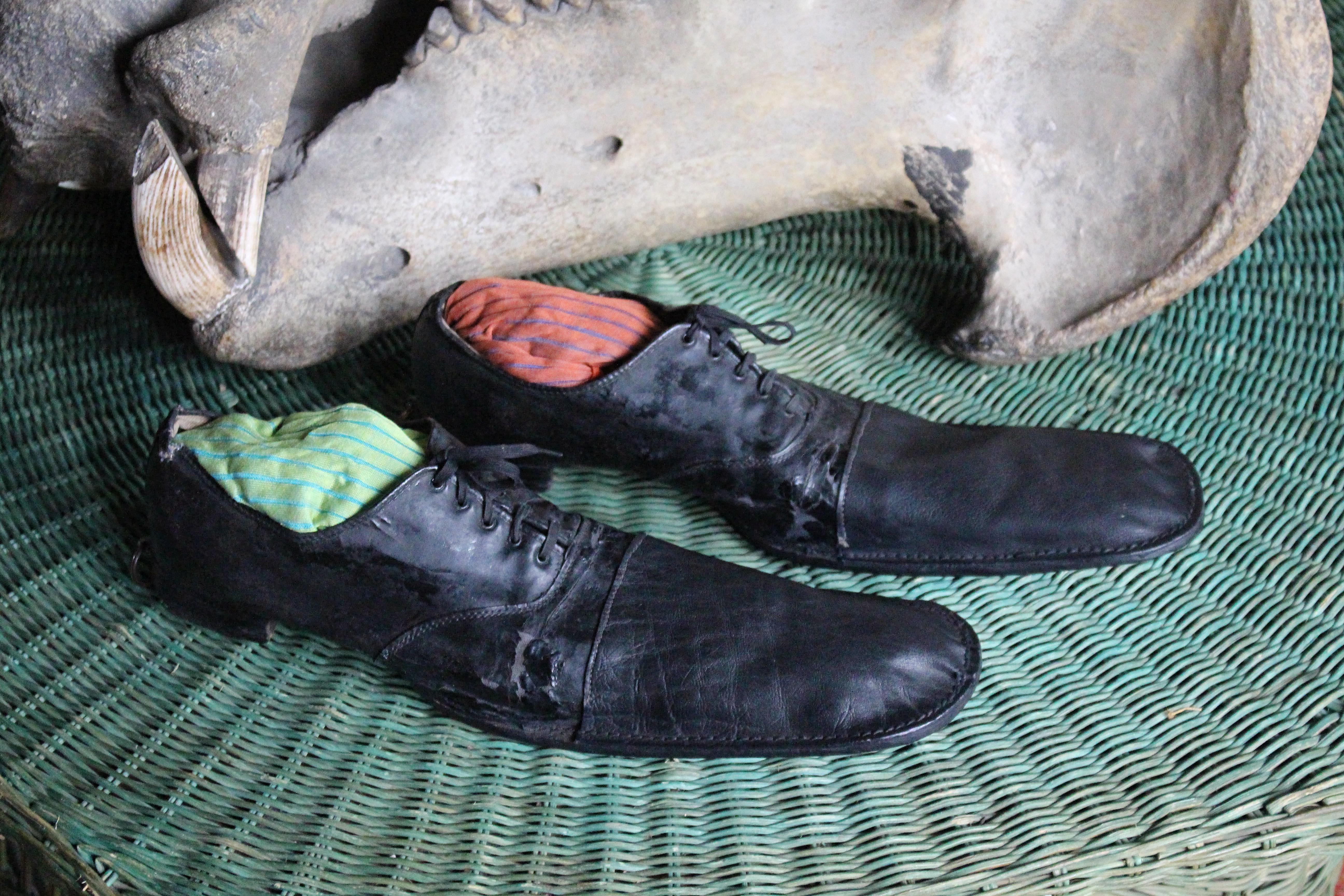 Inglese Coppia di scarpe da tip tap in pelle da clown del XIX secolo Dan Leno, George Wild Galvin in vendita