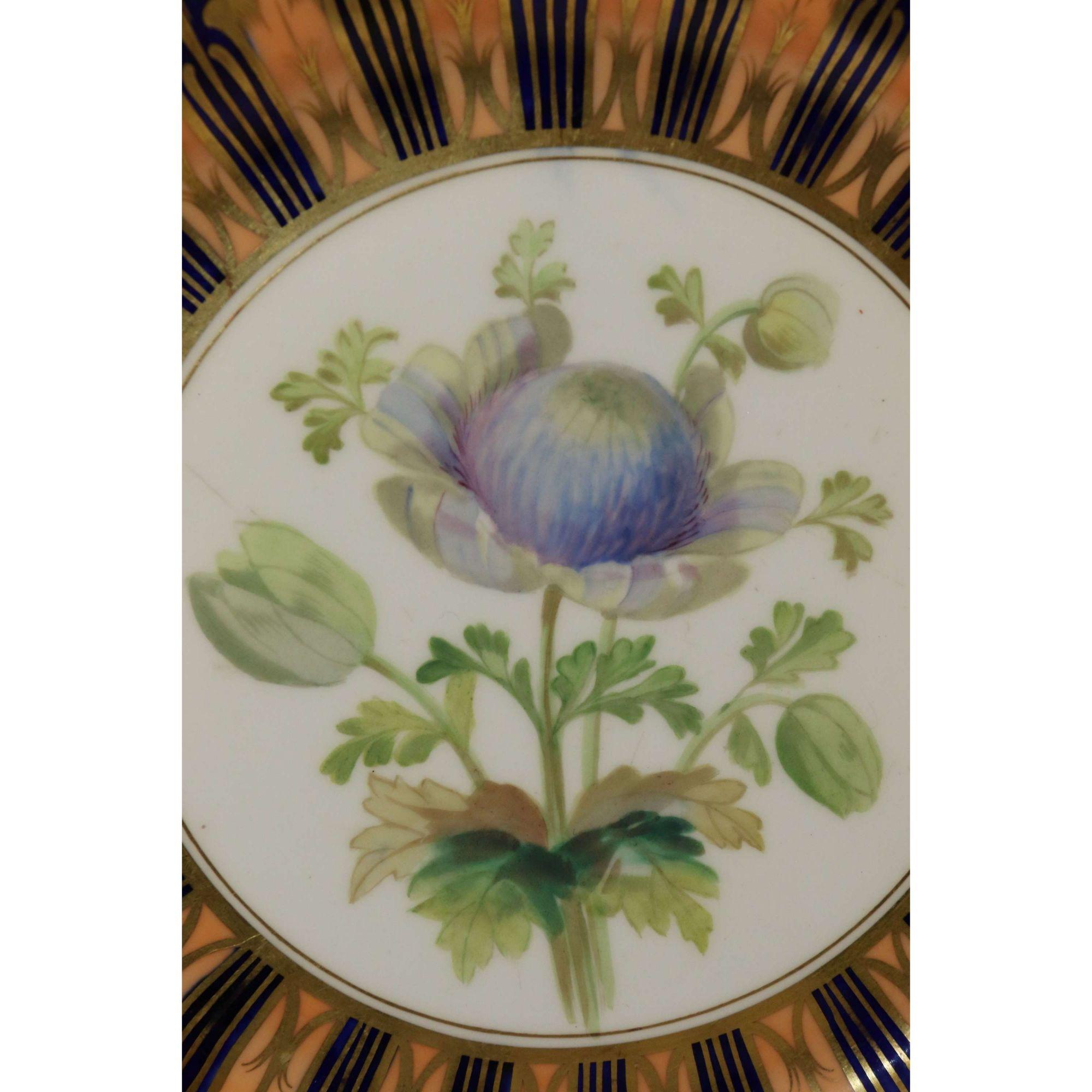 Paire d'assiettes de cabinet de Coalport du 19ème siècle attribuées à Thomas Dickson en vente 5