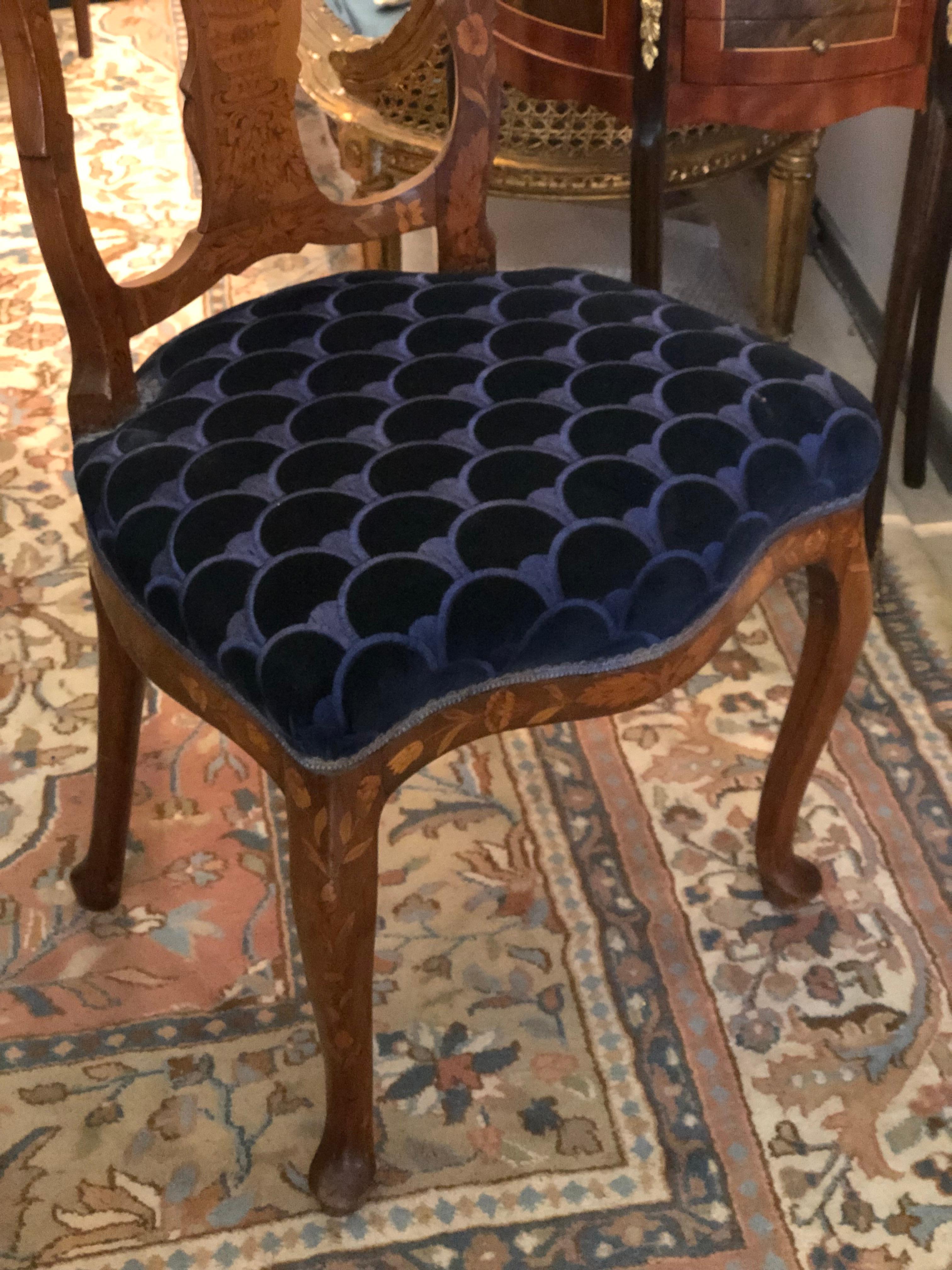 19th Century Pair of Dutch Inlaid Wood Chairs with Flower Motifs and Birds For Sale 5