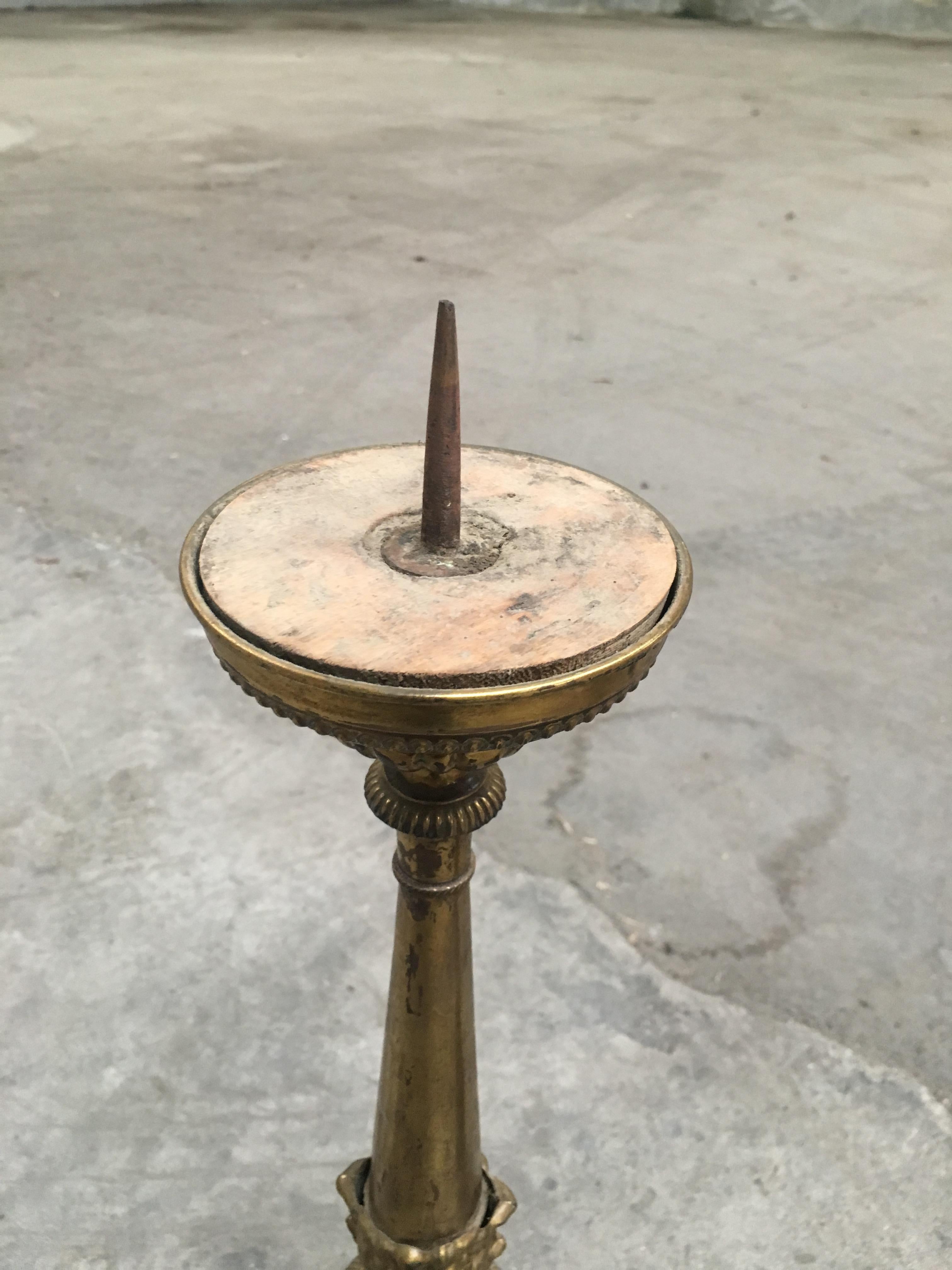 19th Century Pair of Ecclesiastic Brass Candleholder, 1890s In Good Condition For Sale In Prato, IT