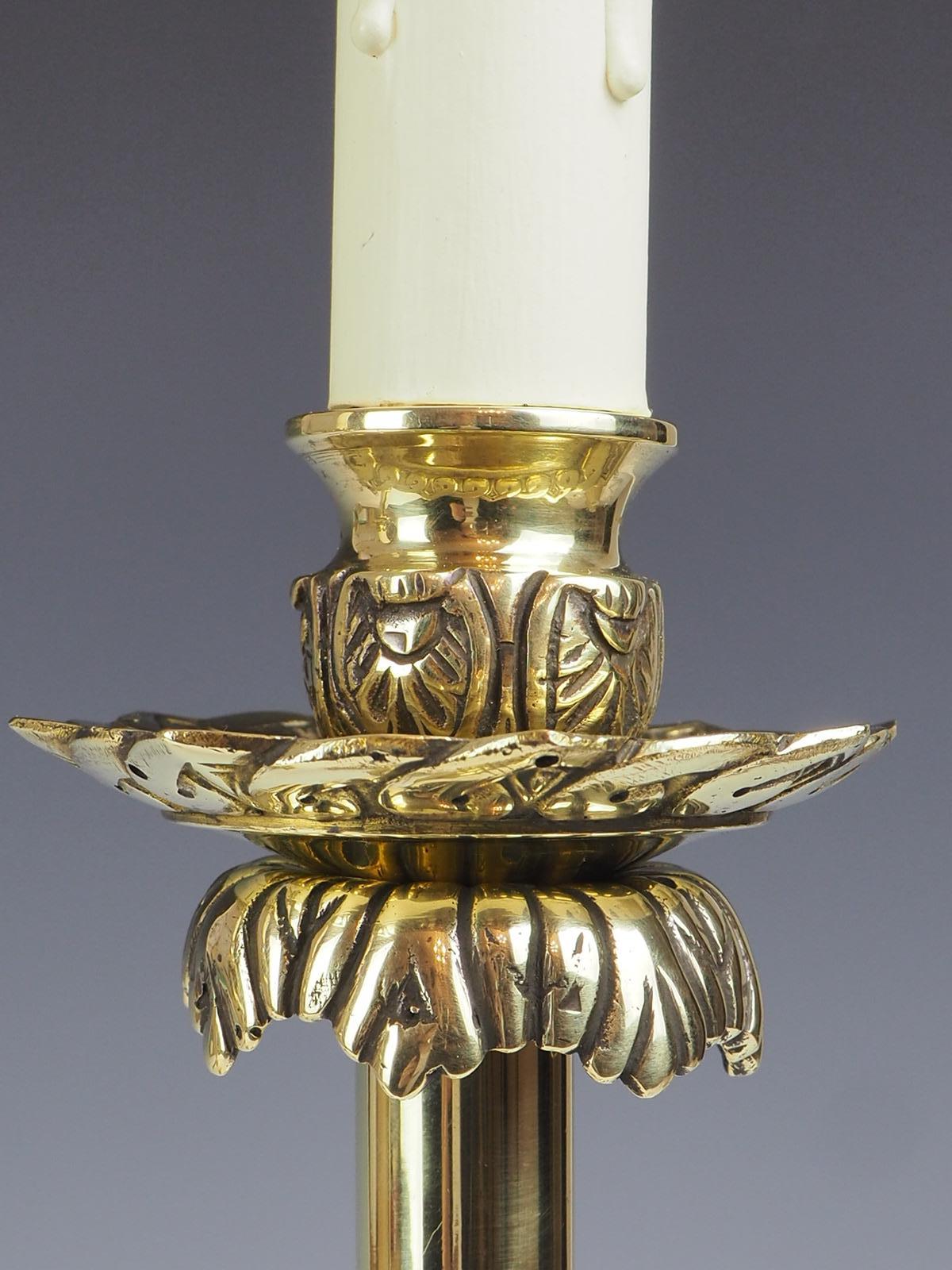 19th Century Pair of Elegant Brass Candlestick Lamps On Tri-form Lion Claws Feet For Sale 9