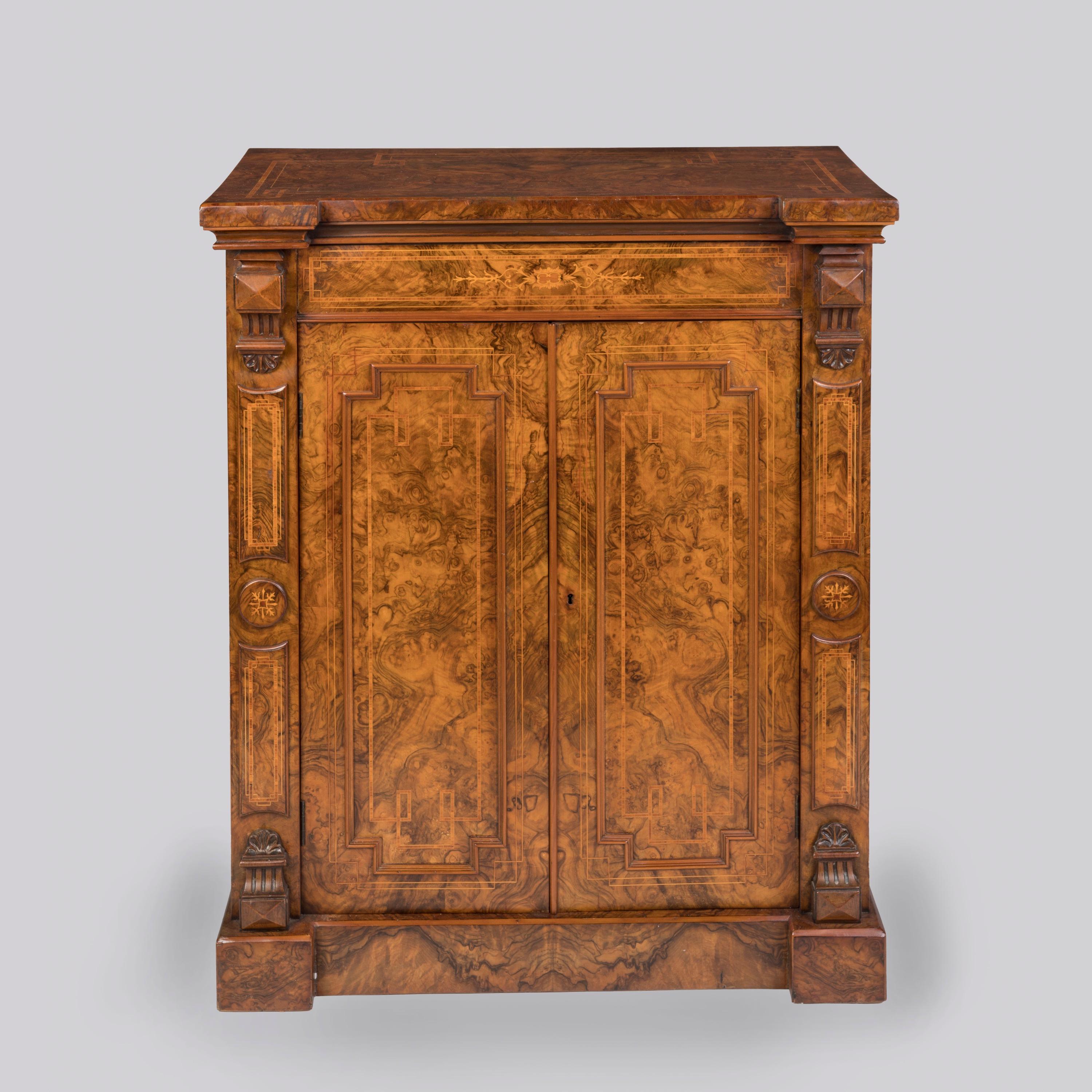 19th Century Pair of English Figured Burr Walnut Side Cabinets For Sale 1