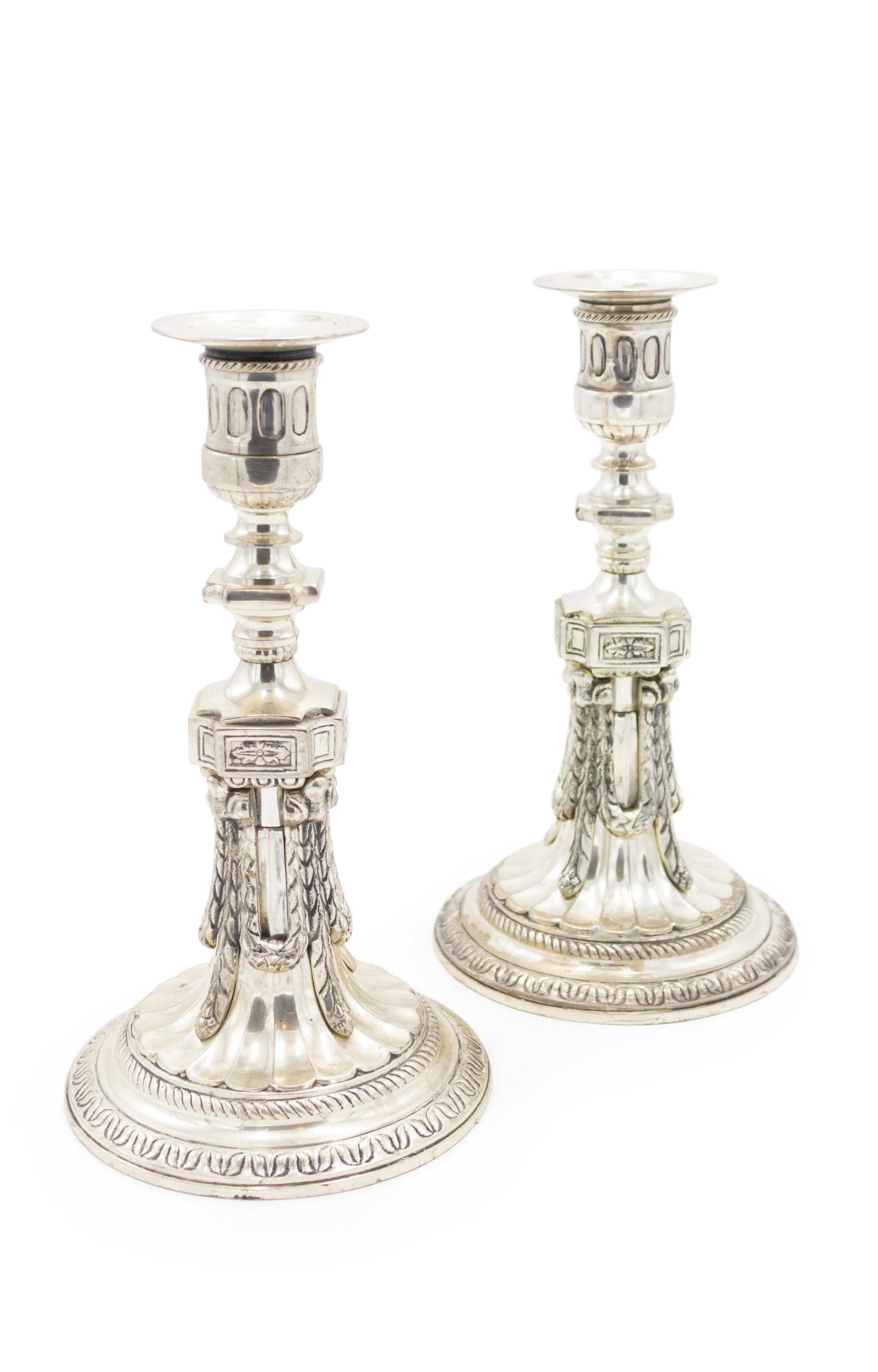 19th Century Pair of English Georgian Silver Plate Candlesticks For Sale 3