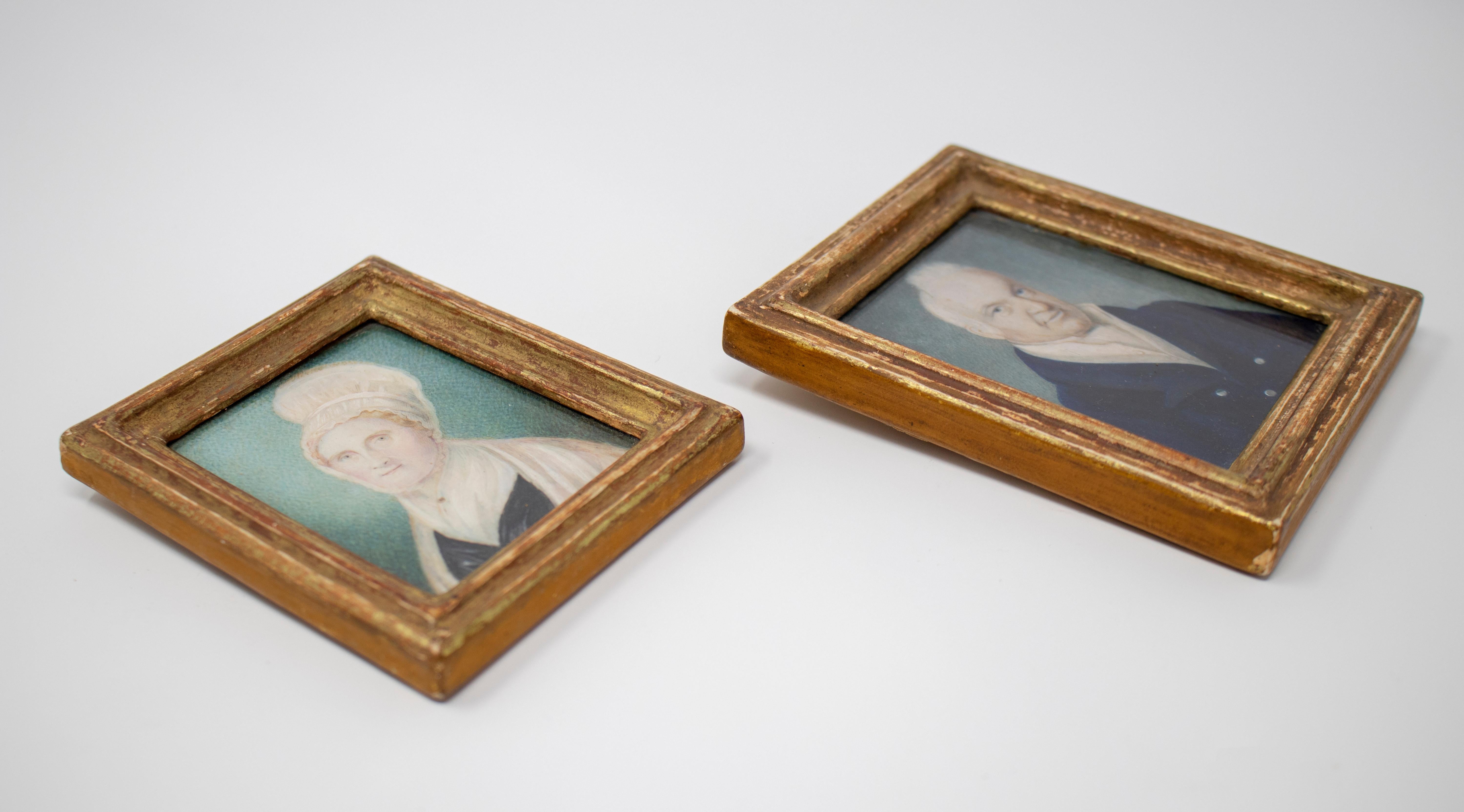 Paar englische Husband- und Ehefrauen-Miniaturporträts aus dem 19. Jahrhundert (Holz) im Angebot