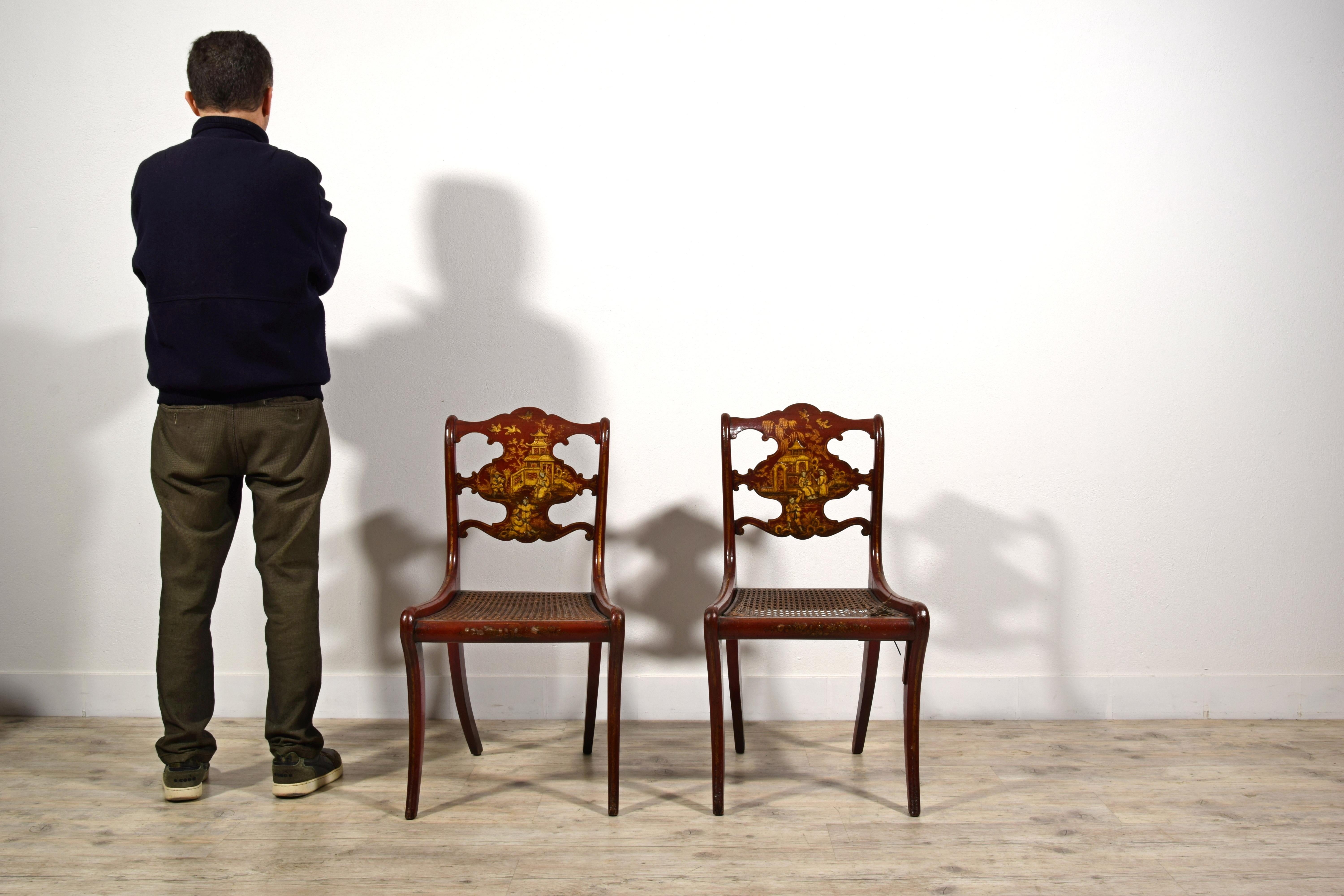 Paire de chaises anglaises Regency en bois laqué du 19ème siècle en vente 5