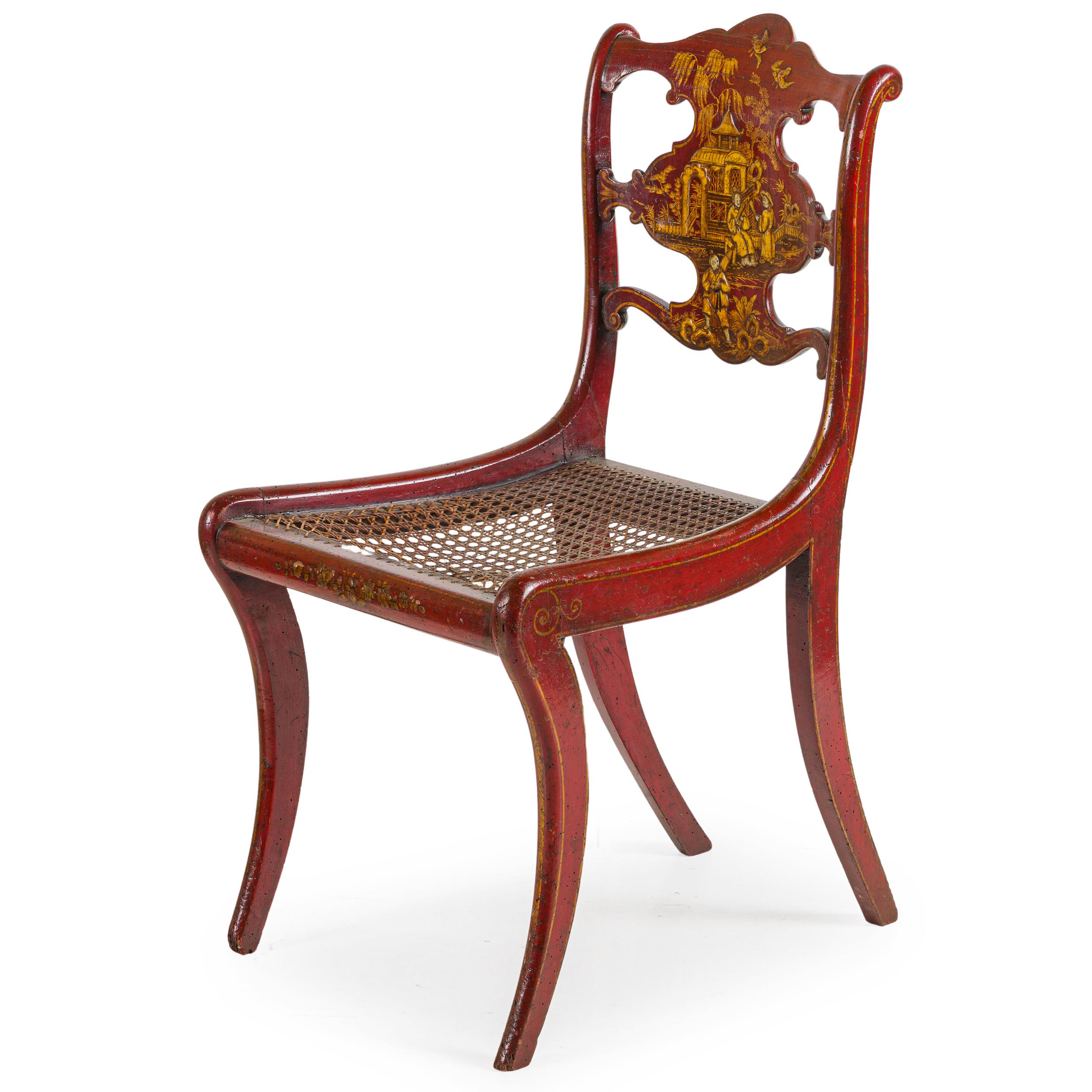 Paire de chaises anglaises Regency en bois laqué du 19ème siècle en vente 10