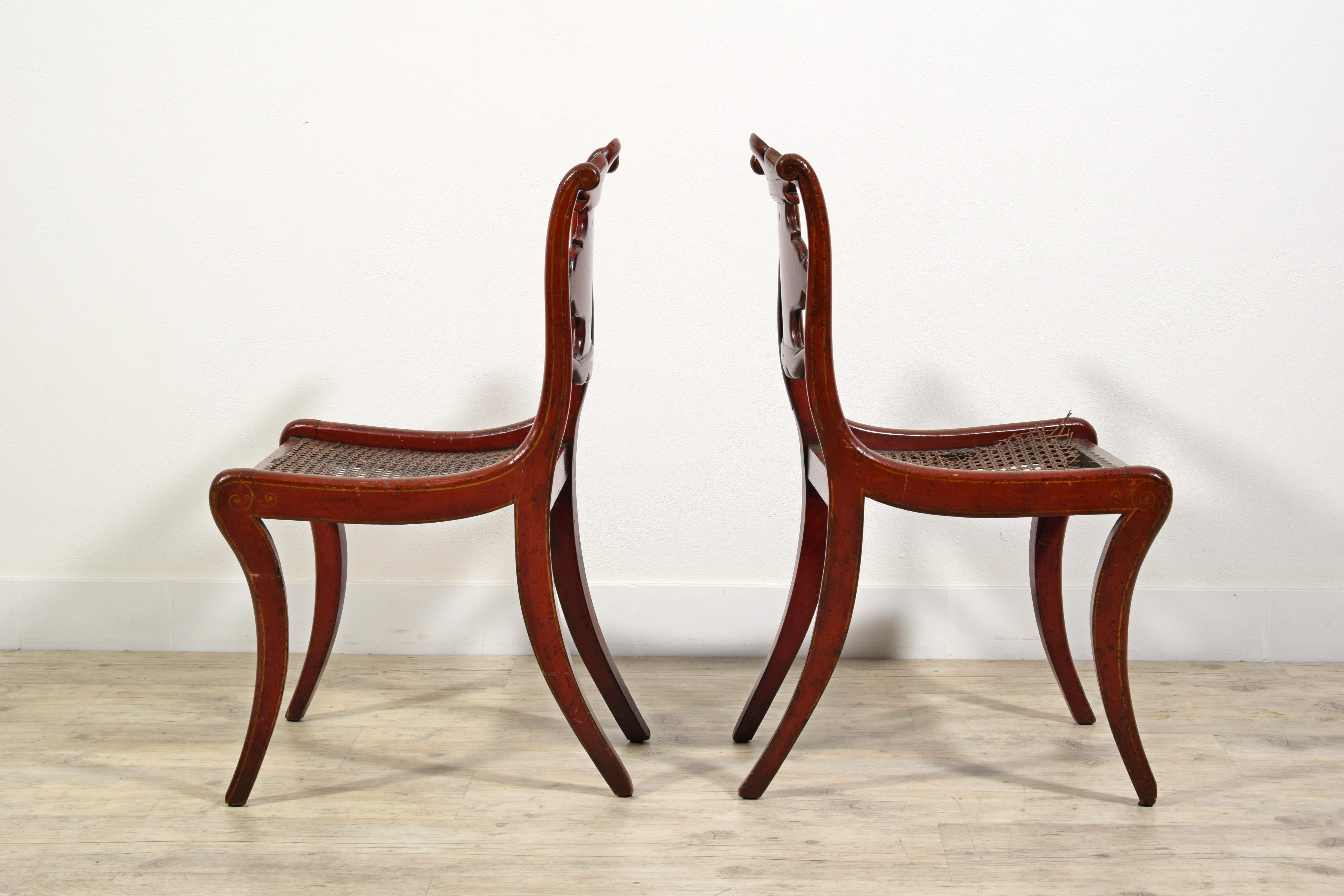 Paire de chaises anglaises Regency en bois laqué du 19ème siècle en vente 13