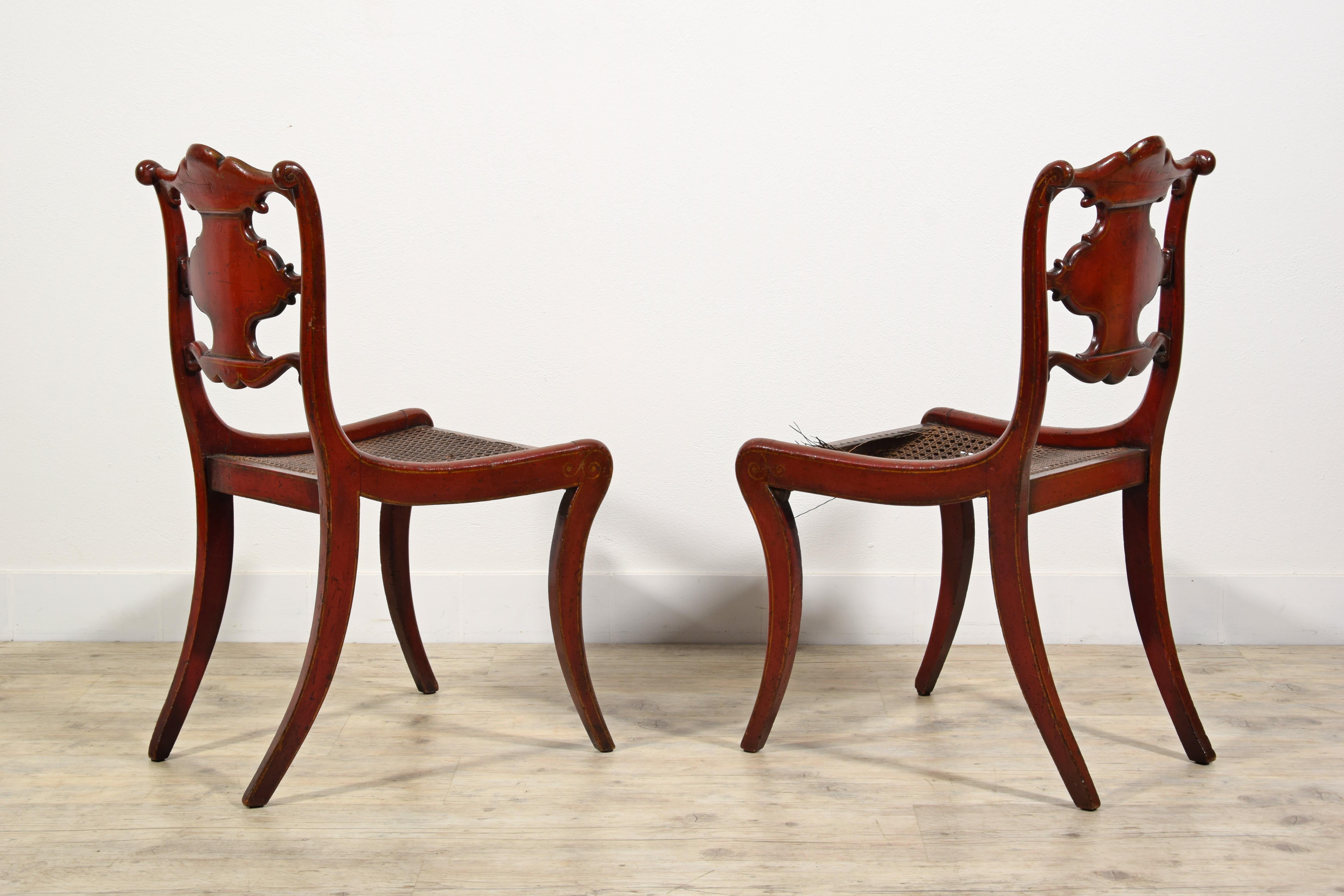 Début du XIXe siècle Paire de chaises anglaises Regency en bois laqué du 19ème siècle en vente