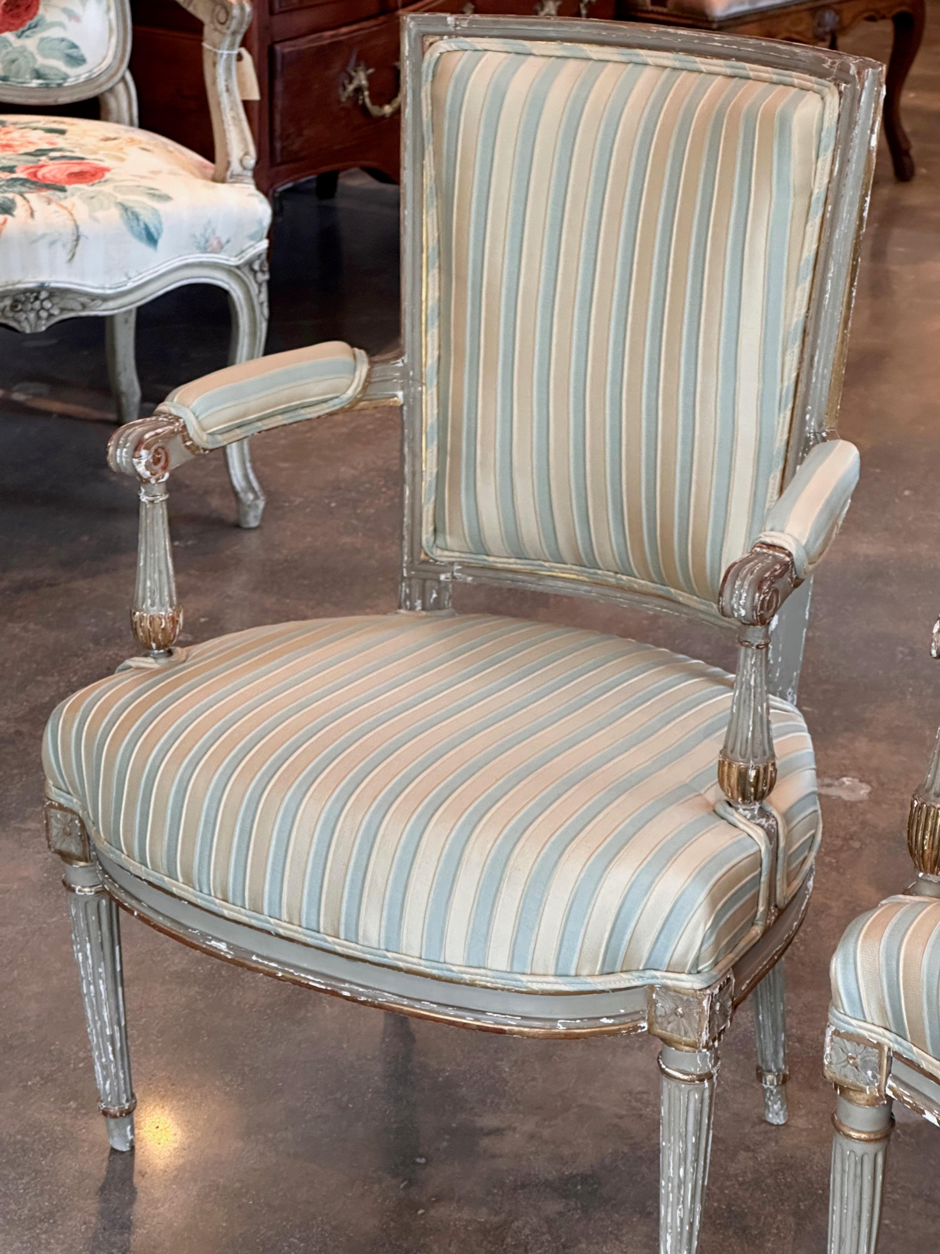 19th Century Pair of French Arm Chairs For Sale 3
