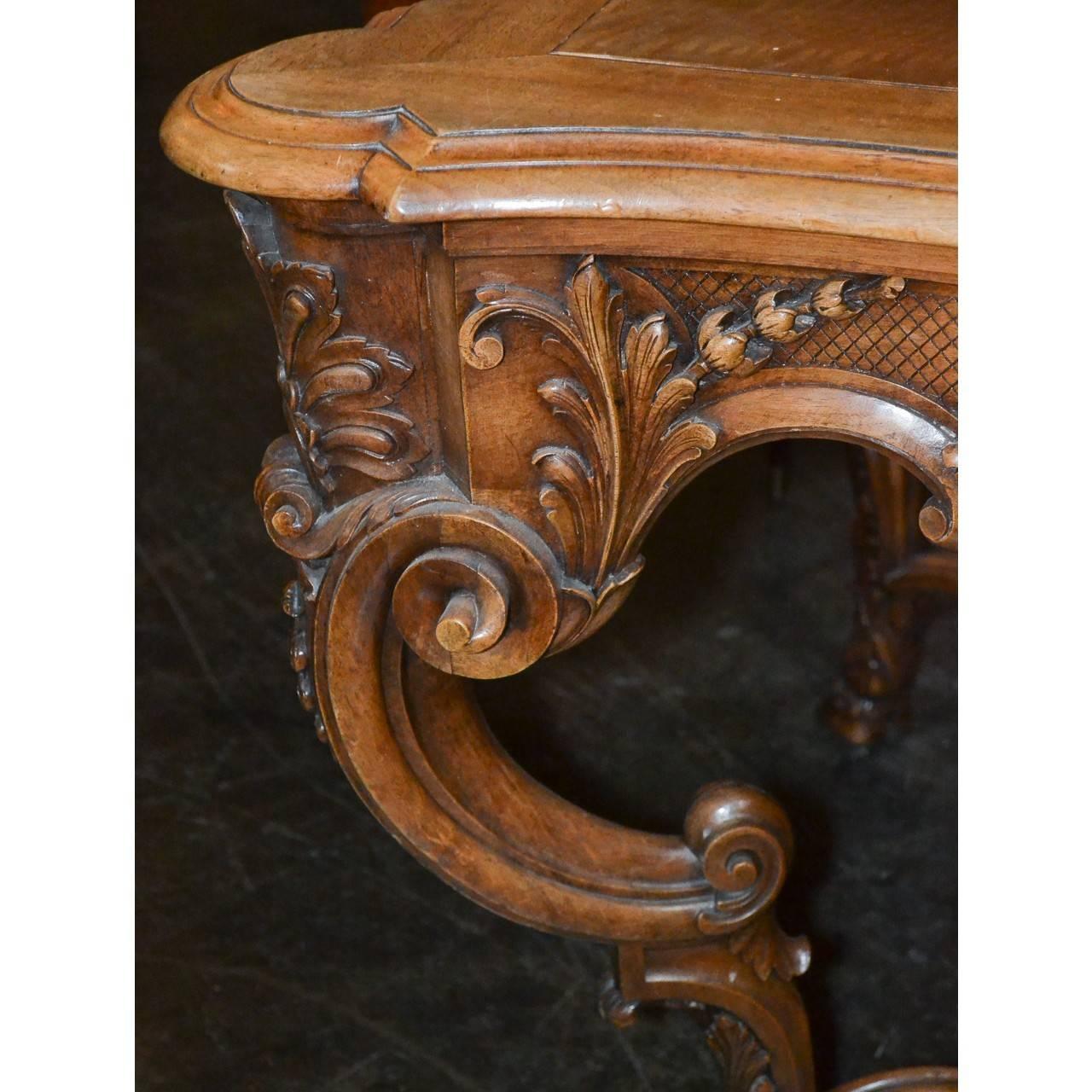 19th Century Pair of French Carved Walnut Consoles In Good Condition In Dallas, TX