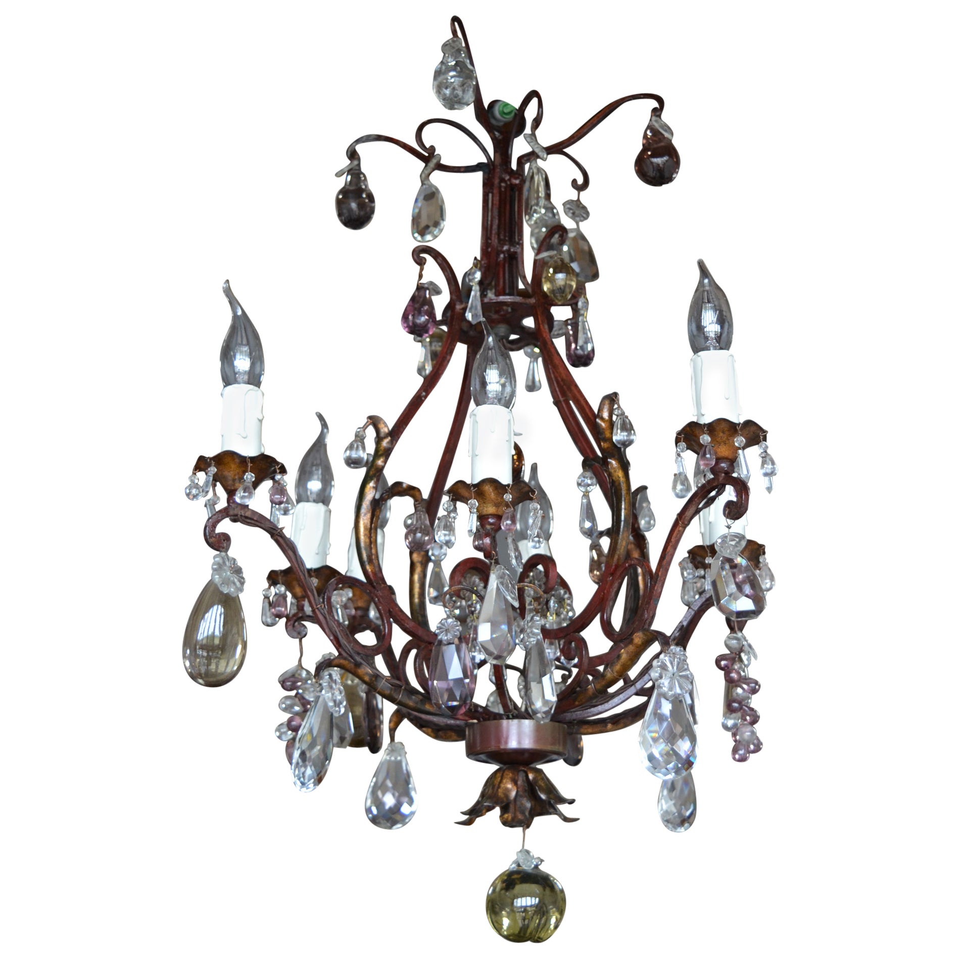 Pareja de candelabros franceses de 8 luces enmarcados en hierro fundido del siglo XIX en venta
