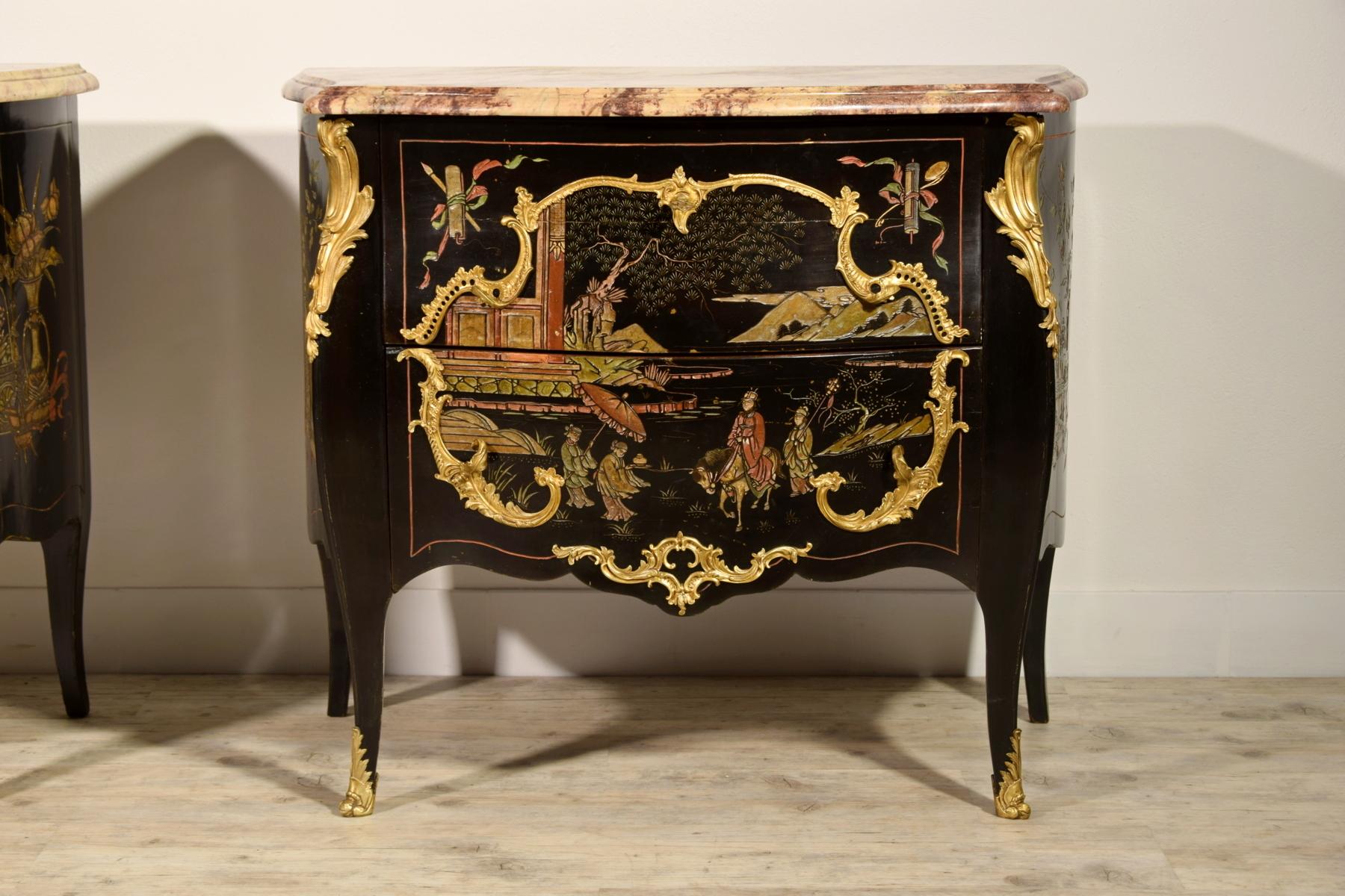 19th Century, Pair of French Chinoiserie Lacquered Commodes with Marble Top 14