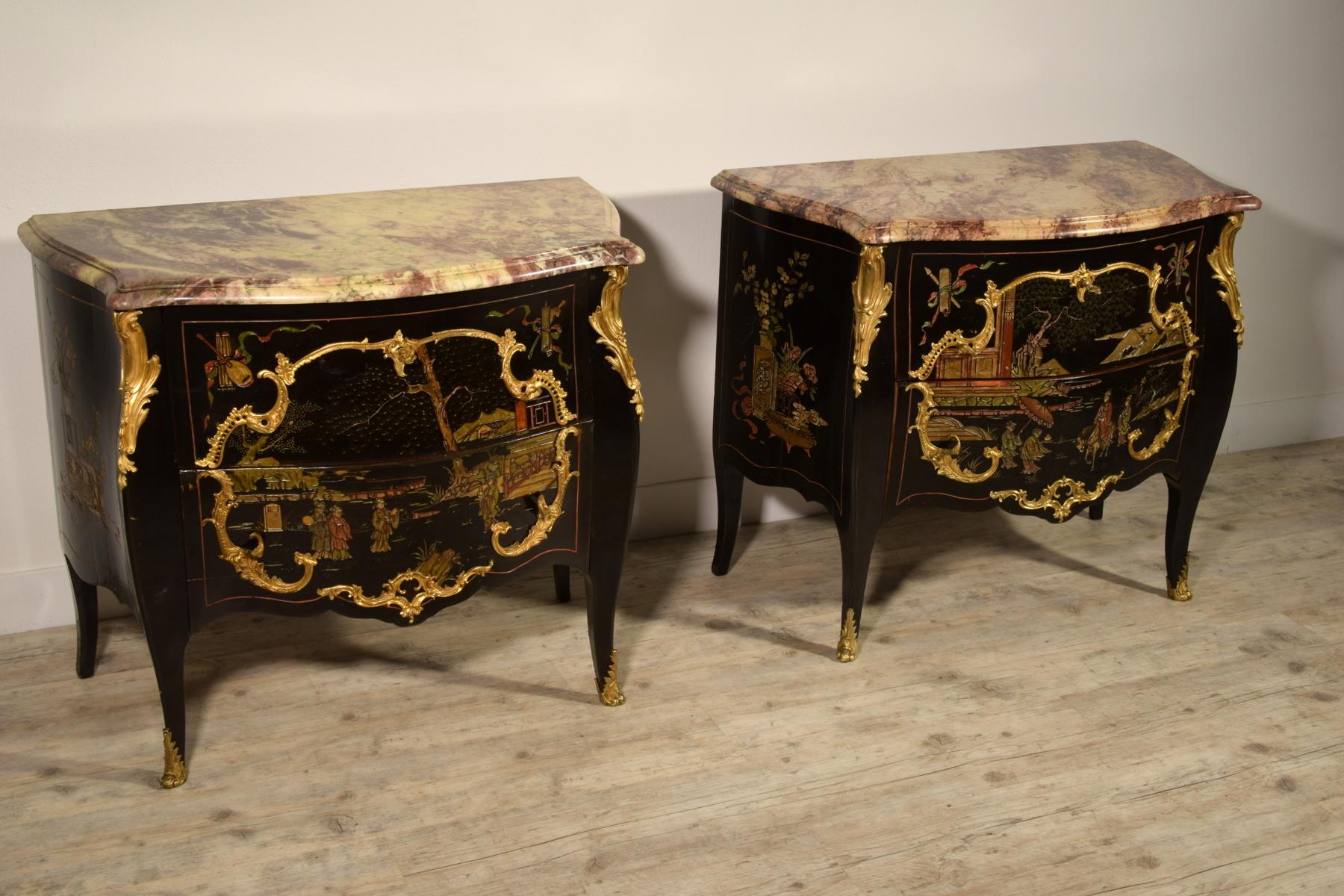 19th Century, Pair of French Chinoiserie Lacquered Commodes with Marble Top 2