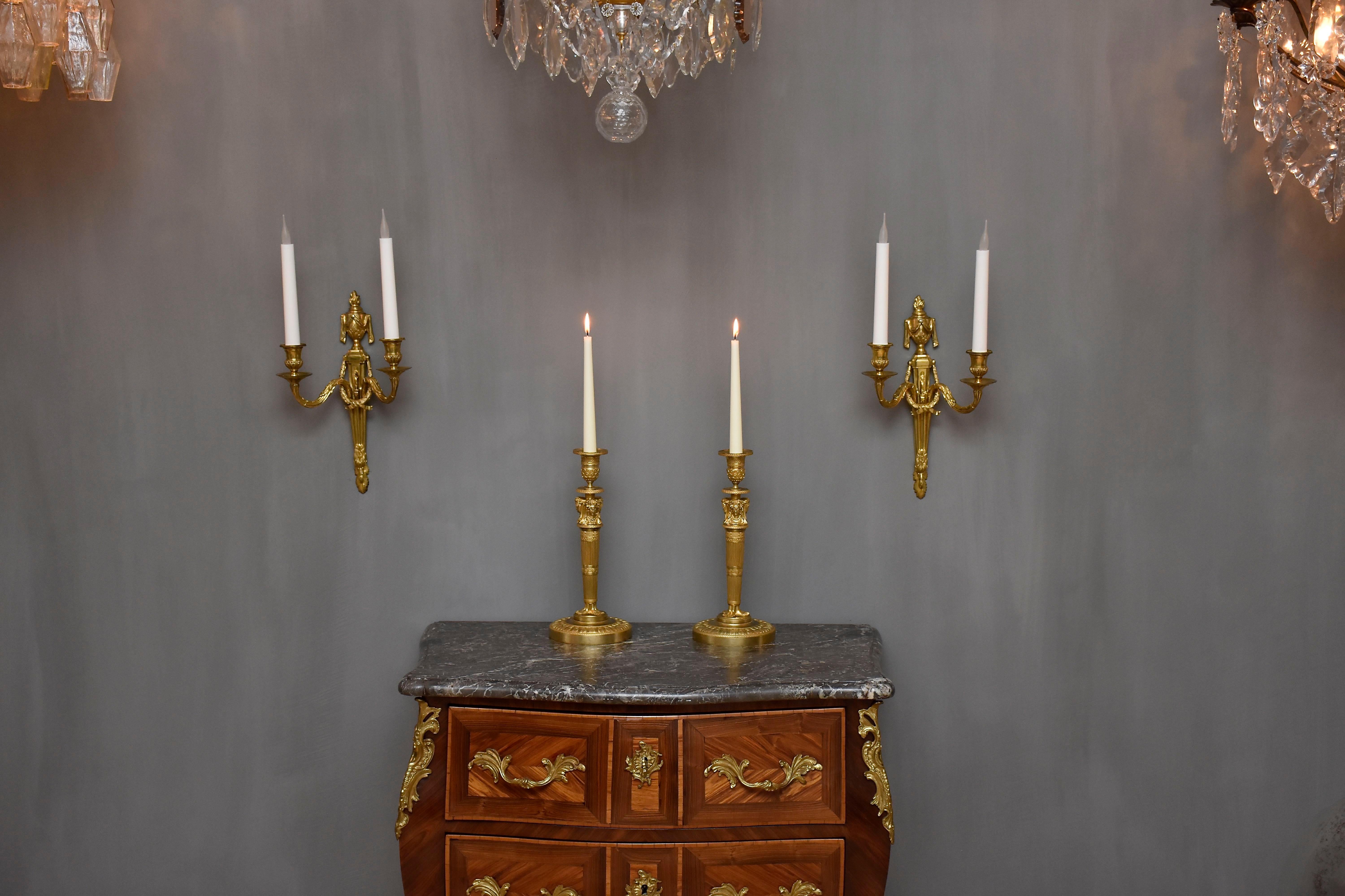 Coppia di candelabri francesi Impero in ormolu del XIX secolo in vendita 5