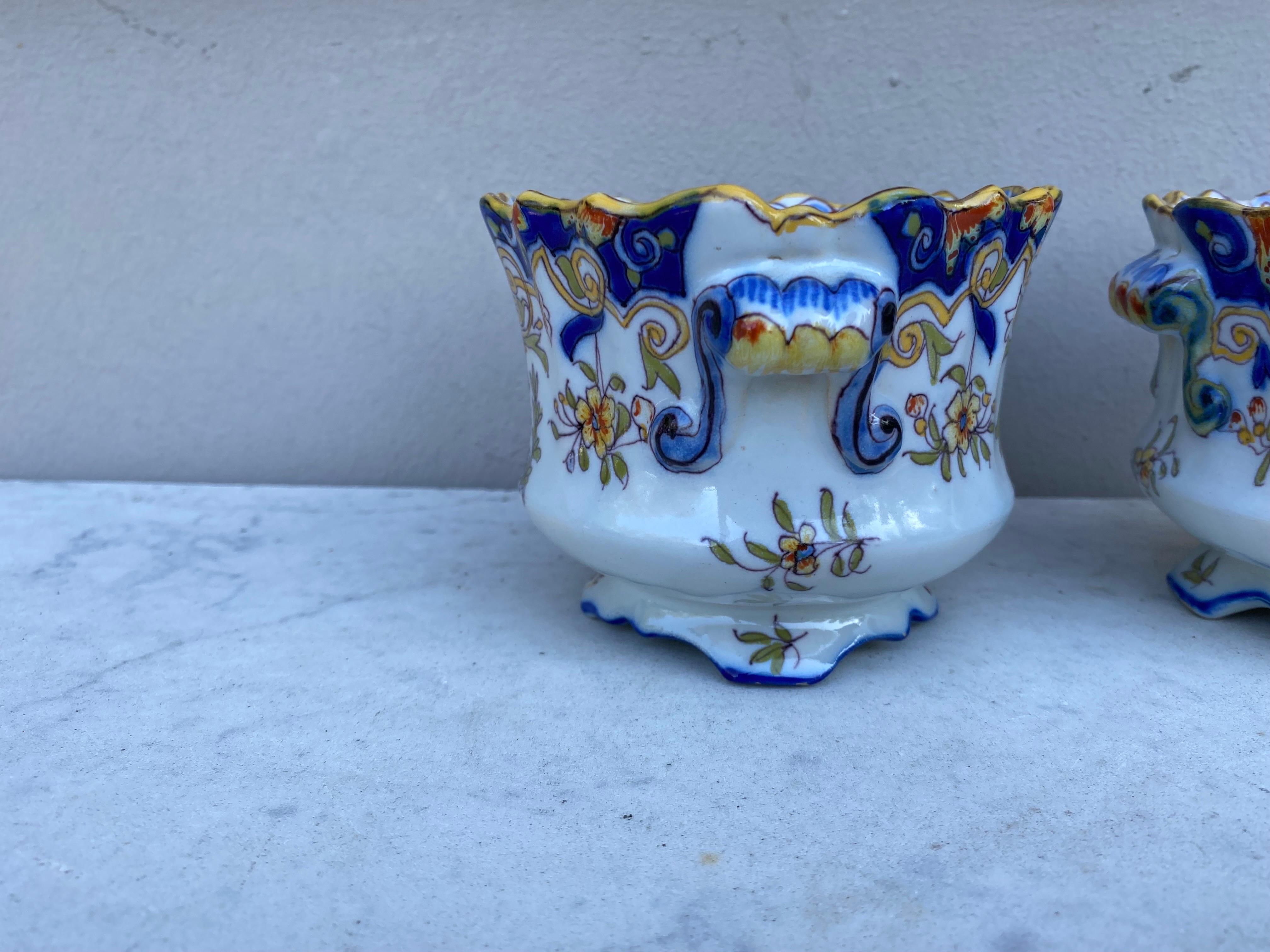19th Century Pair Of French Faience Cache Pots Desvres In Good Condition For Sale In Austin, TX