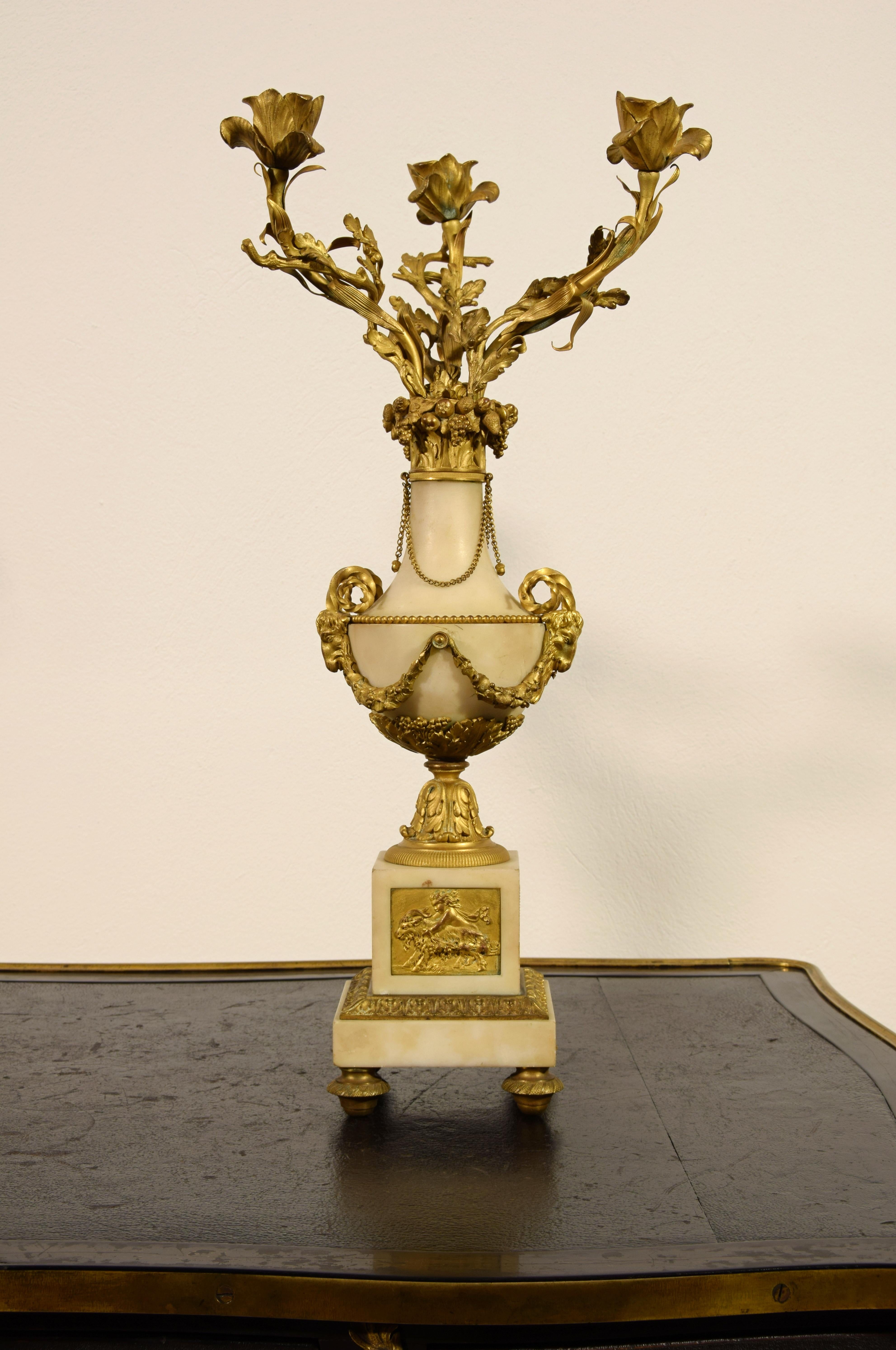 19th Century, Pair of French Gilt Bronze and Marble Candelabra For Sale 4