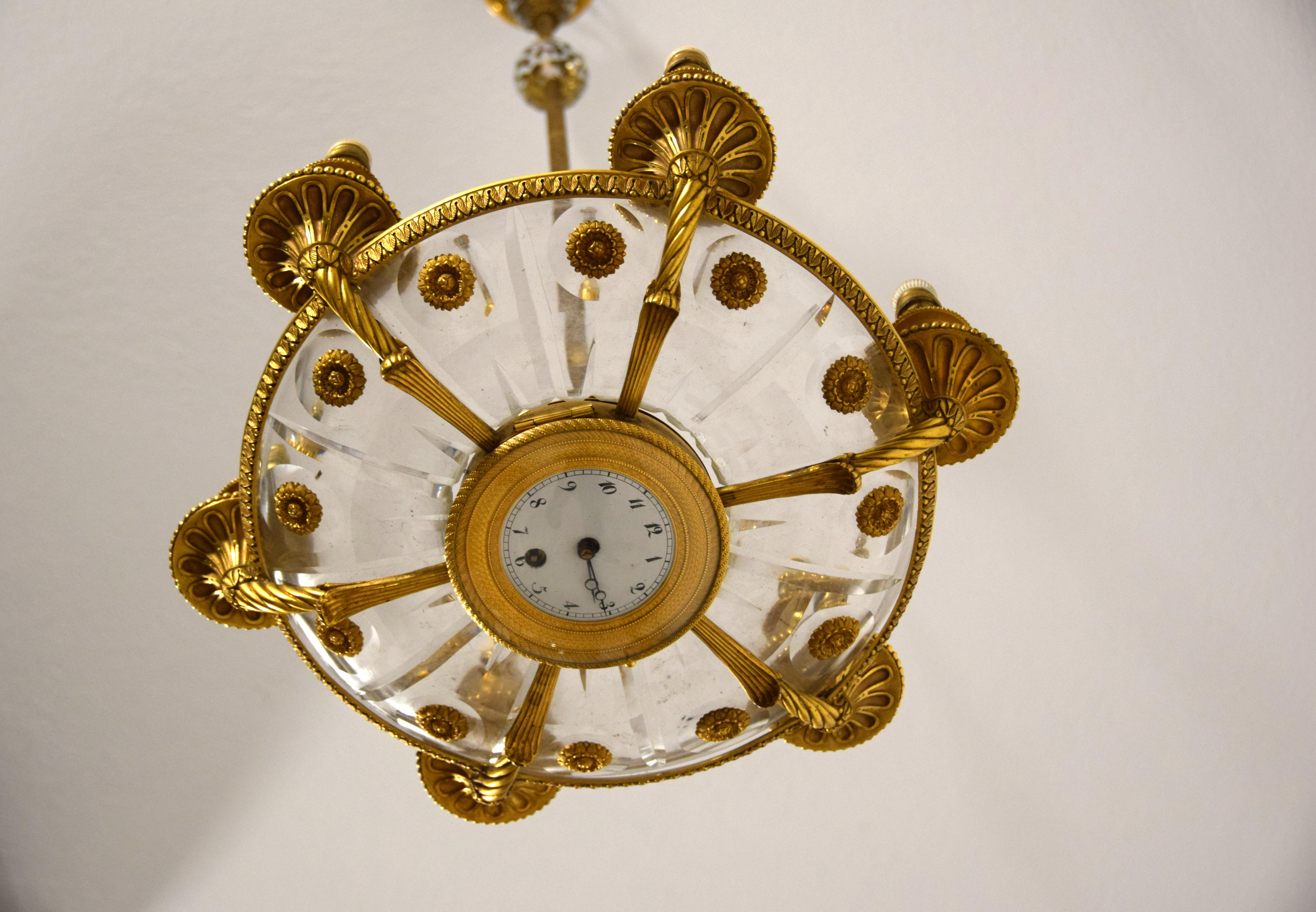 XIX secolo, Coppia di lampadari francesi a sei luci in bronzo dorato in vendita 12