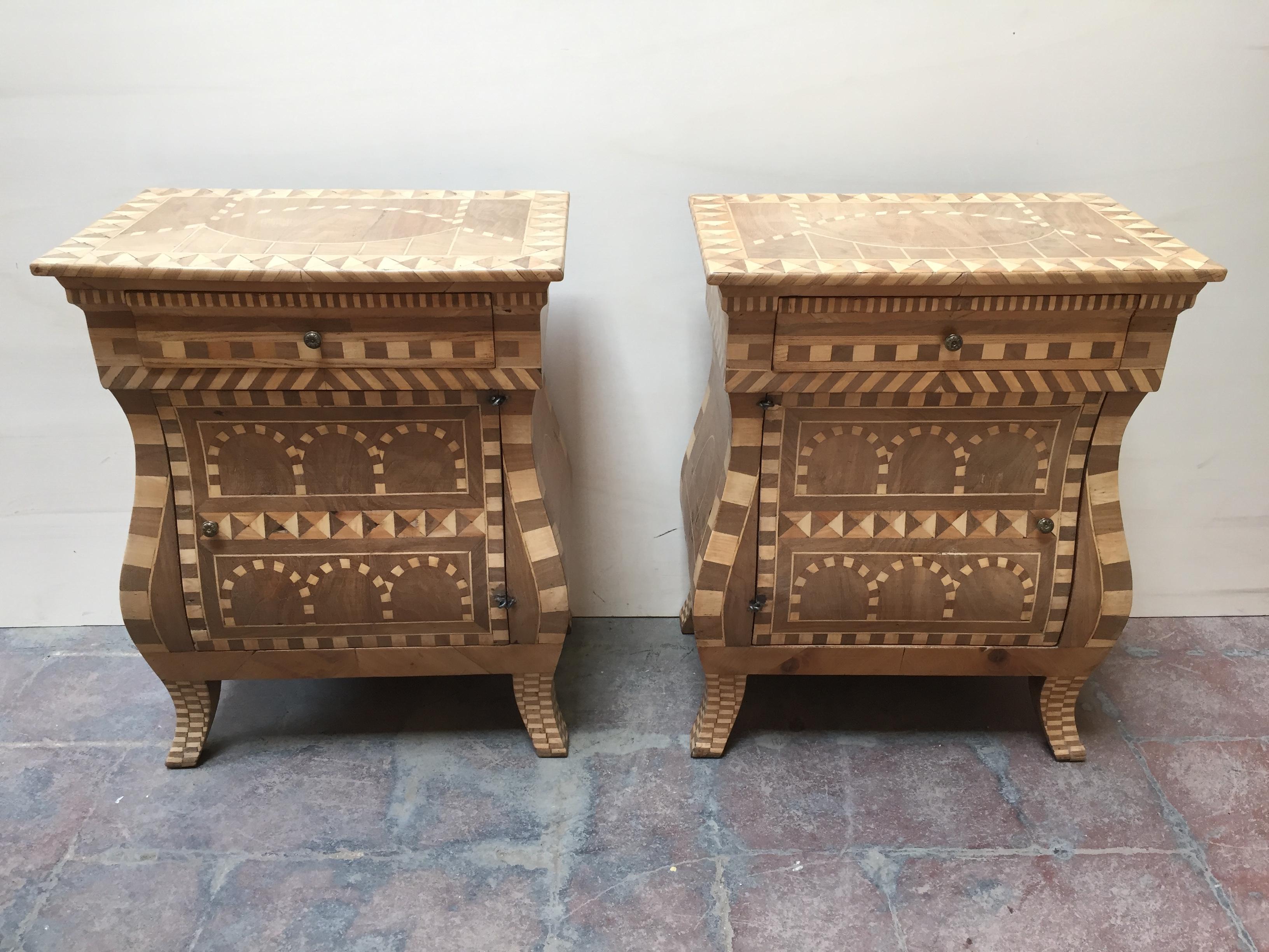 19th century pair of French inlaid wooden nightstands with drawer and shutter, 1890s.