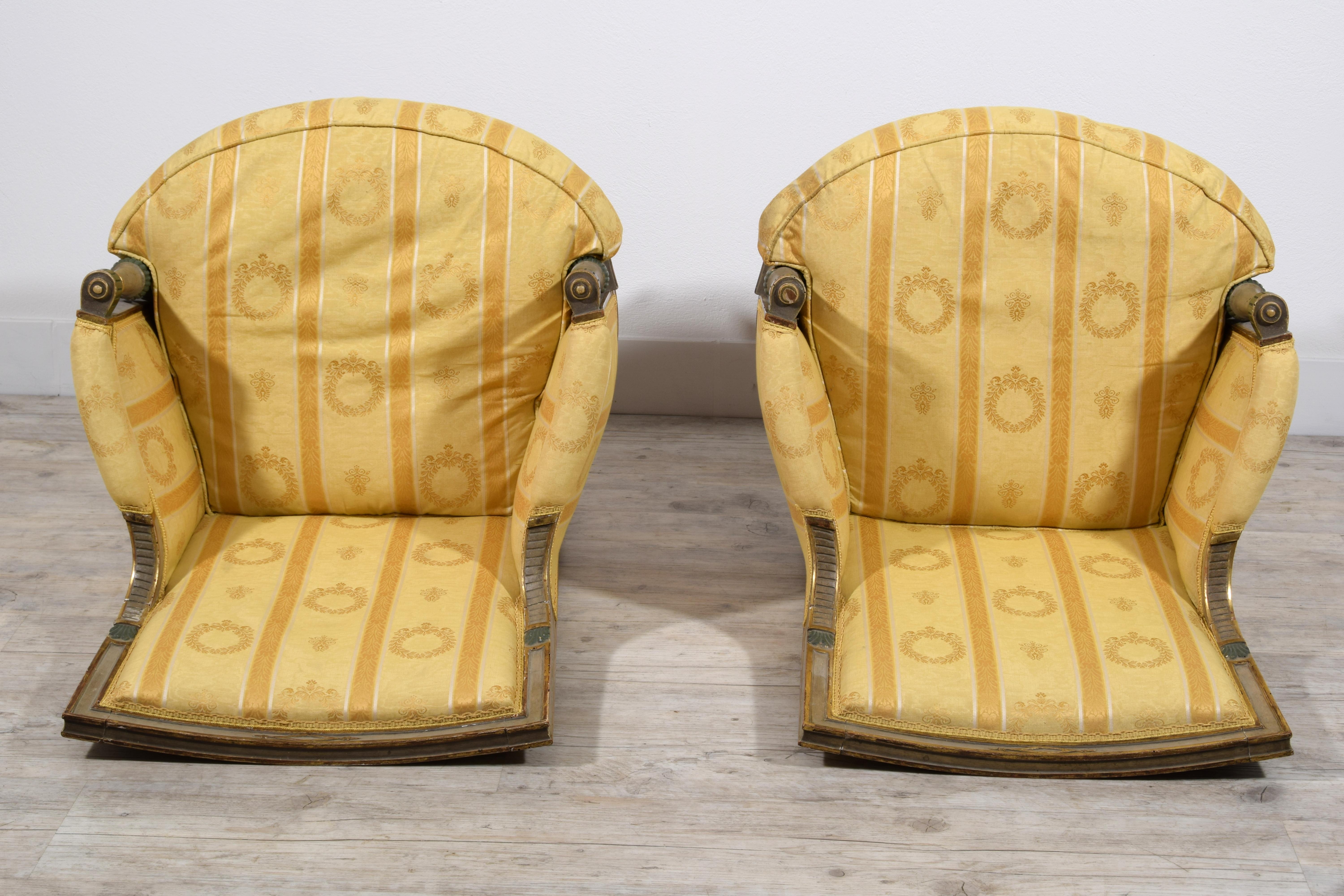 19th Century, Pair of French Lacquered and Giltwood Armchairs For Sale 7