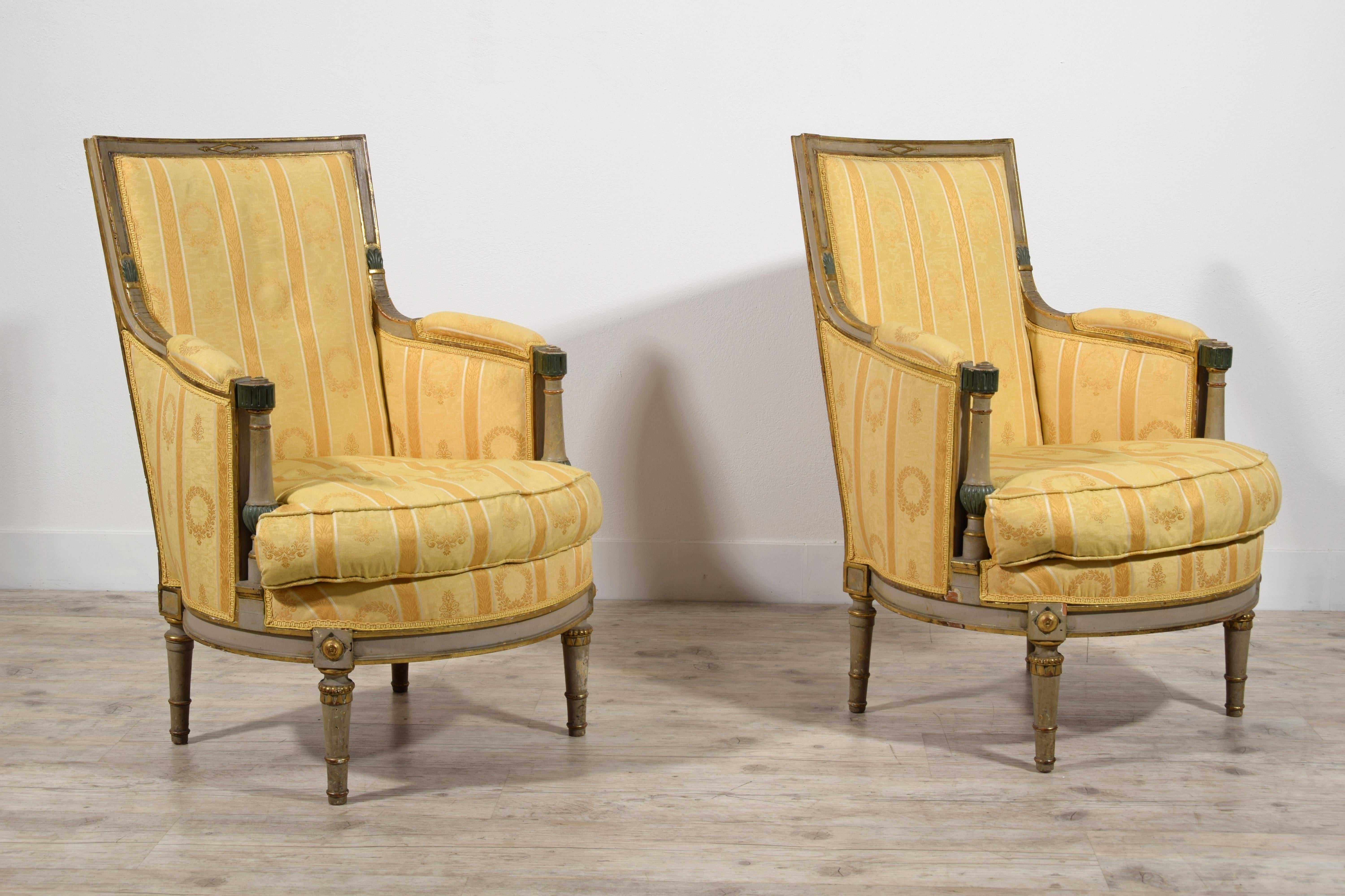 Hand-Carved 19th Century, Pair of French Lacquered and Giltwood Armchairs For Sale