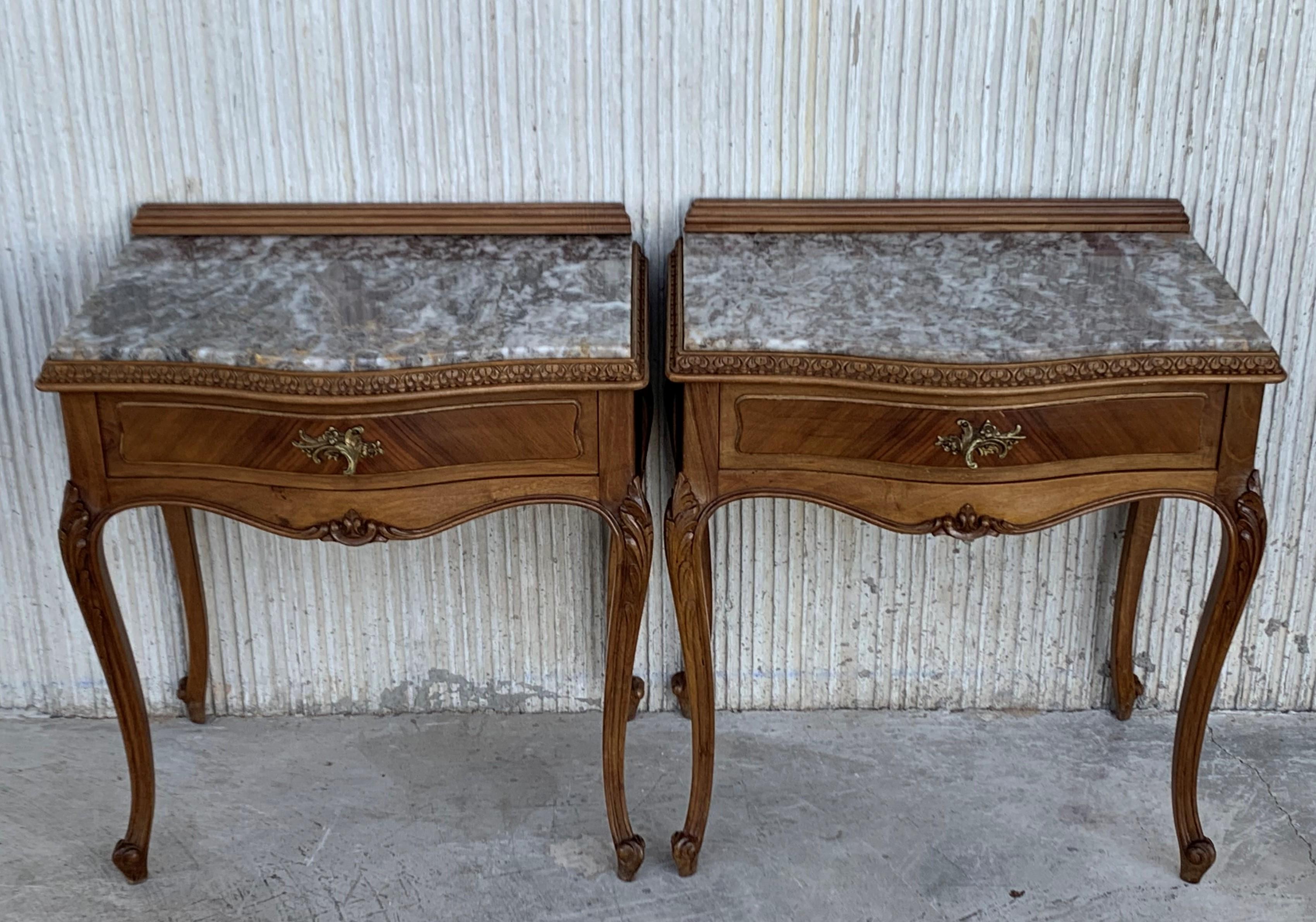 19th Century Pair of French Louis XV Carved Nightstands 7