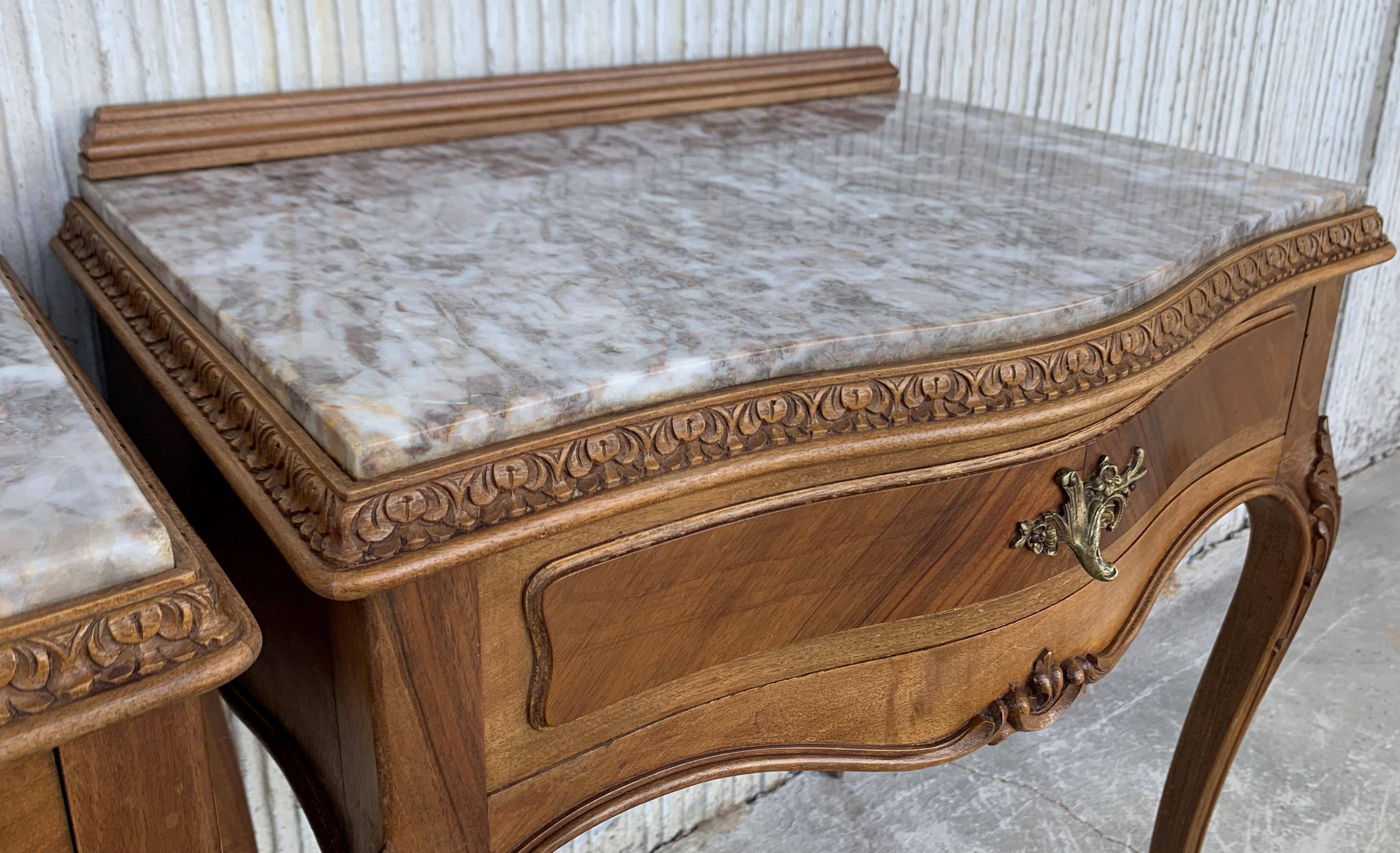 19th Century Pair of French Louis XV Carved Nightstands 3