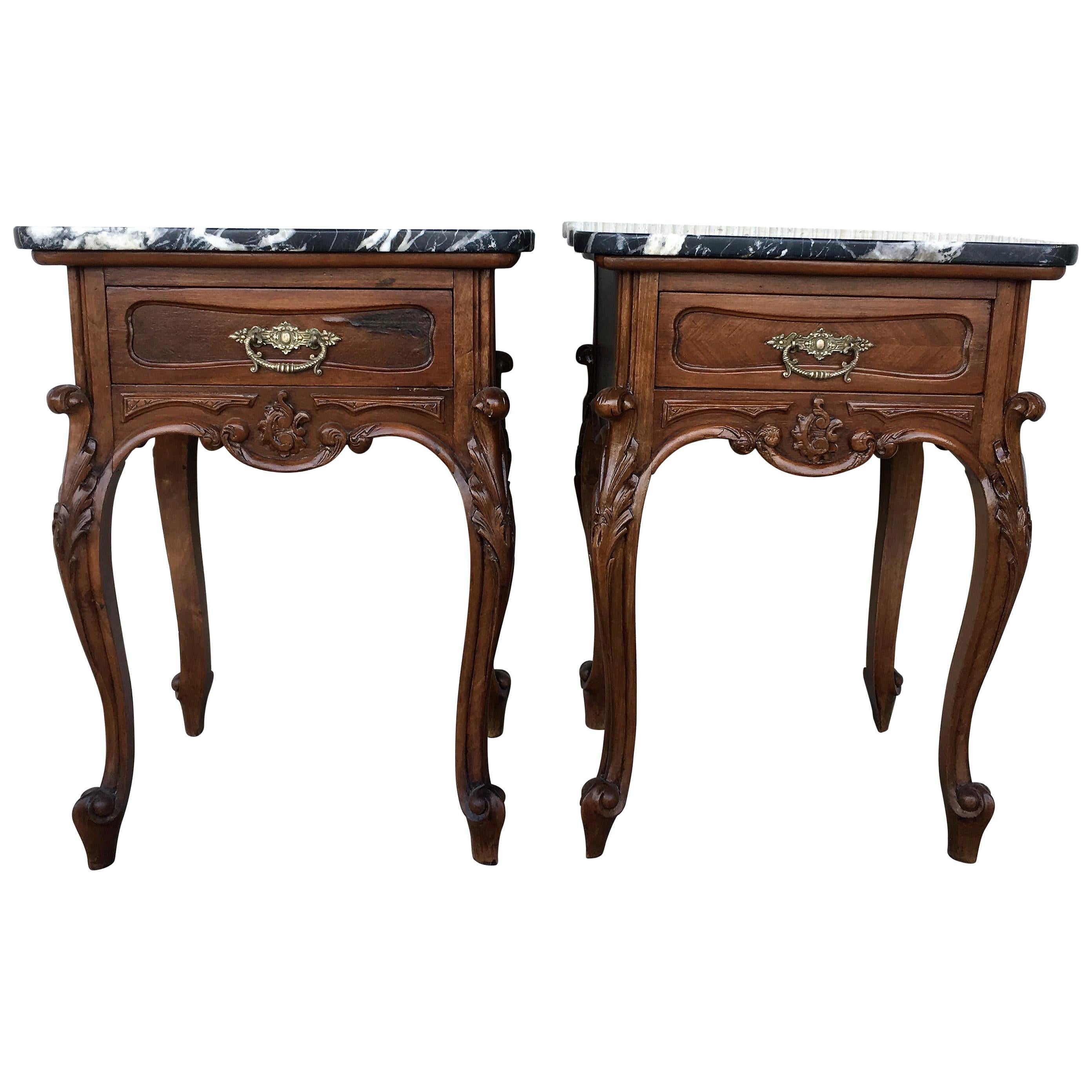 19th Century Pair of French Louis XV Carved Nightstands