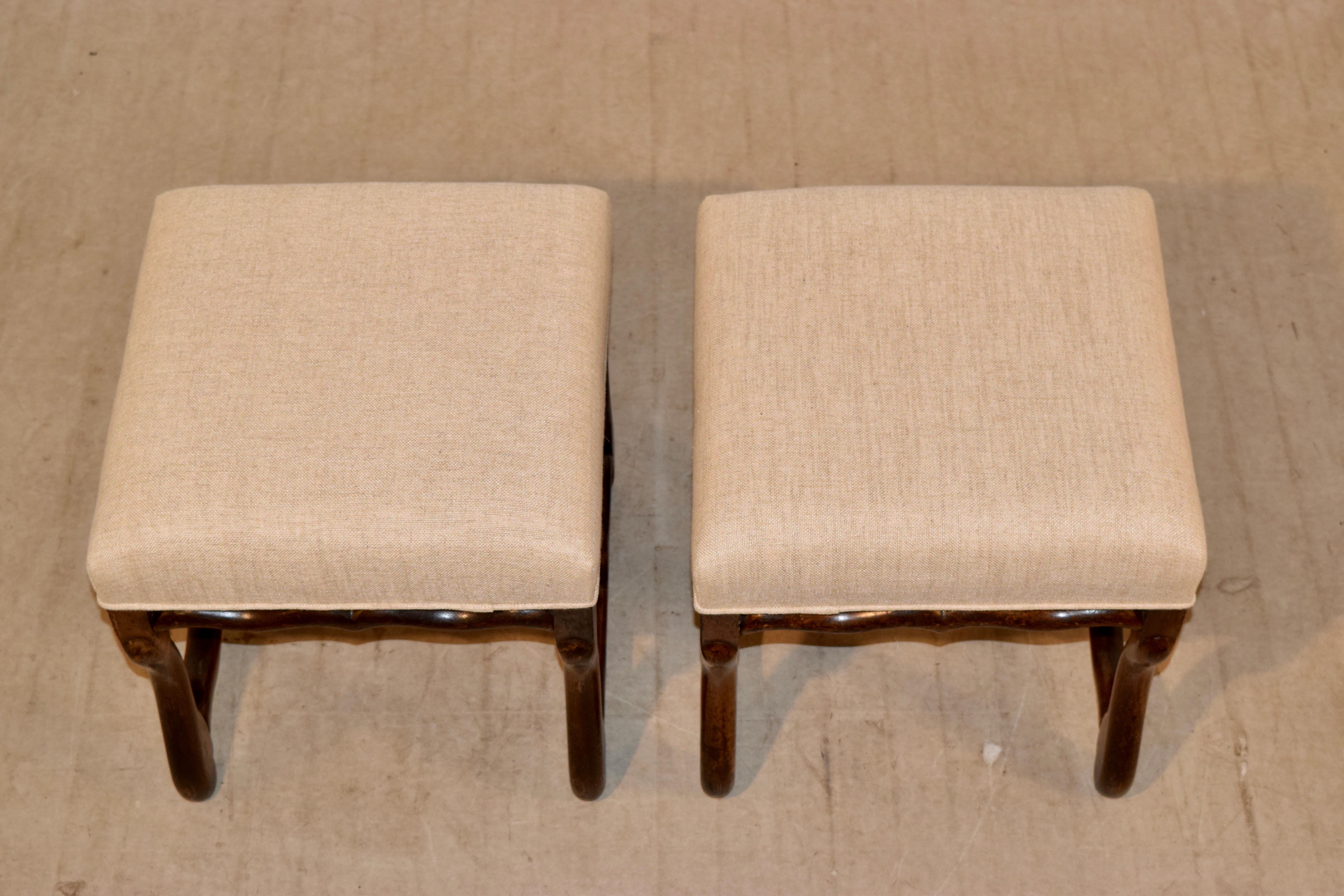 19th Century Pair of French Mutton Leg Stools 2