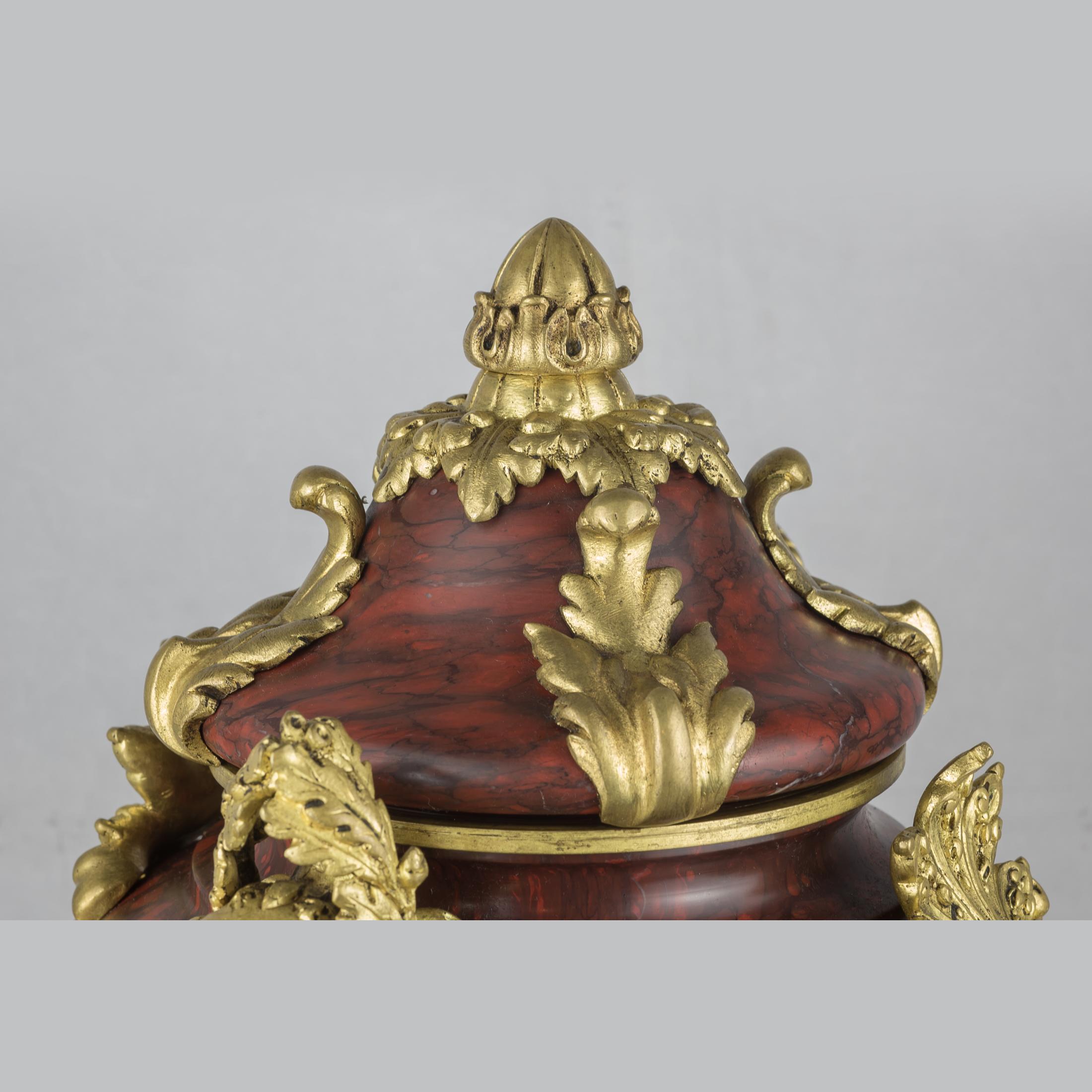 19th Century Pair of French Ormolu-Mounted Rouge Marble Urns and Covers For Sale 1