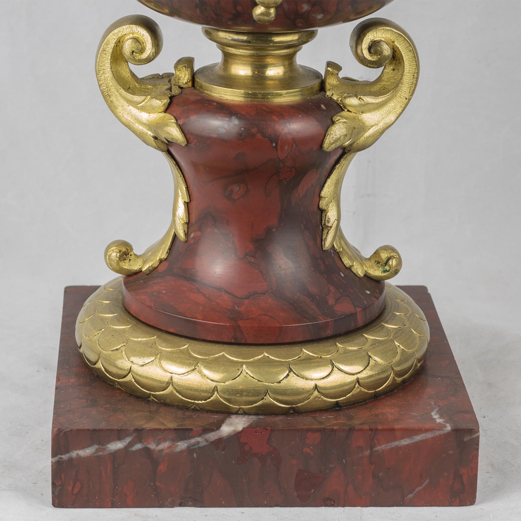 19th Century Pair of French Ormolu-Mounted Rouge Marble Urns and Covers For Sale 2