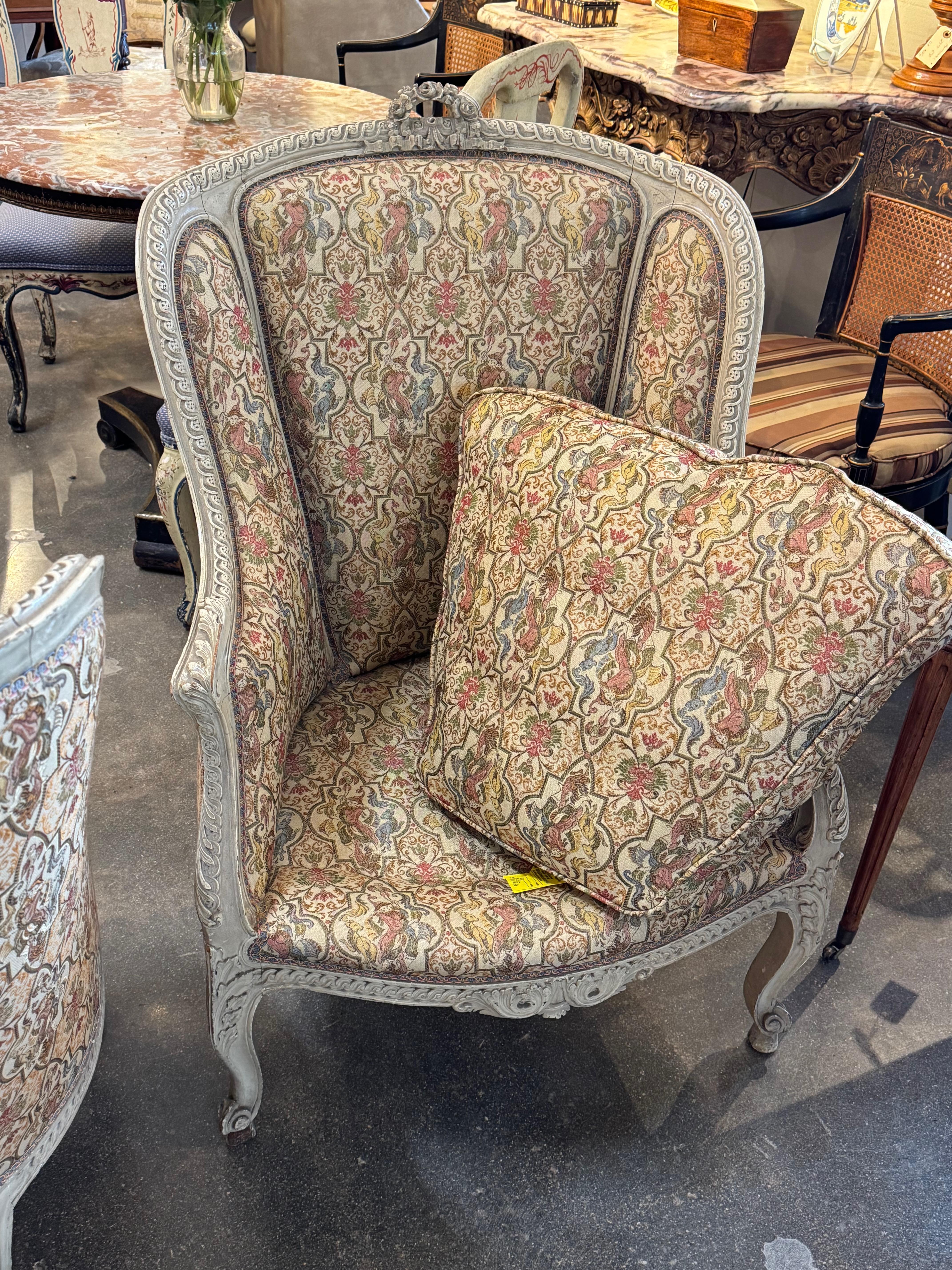 Paire de bergères peintes françaises du 19ème siècle en vente 3