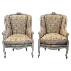 Paire de bergères peintes françaises du 19ème siècle