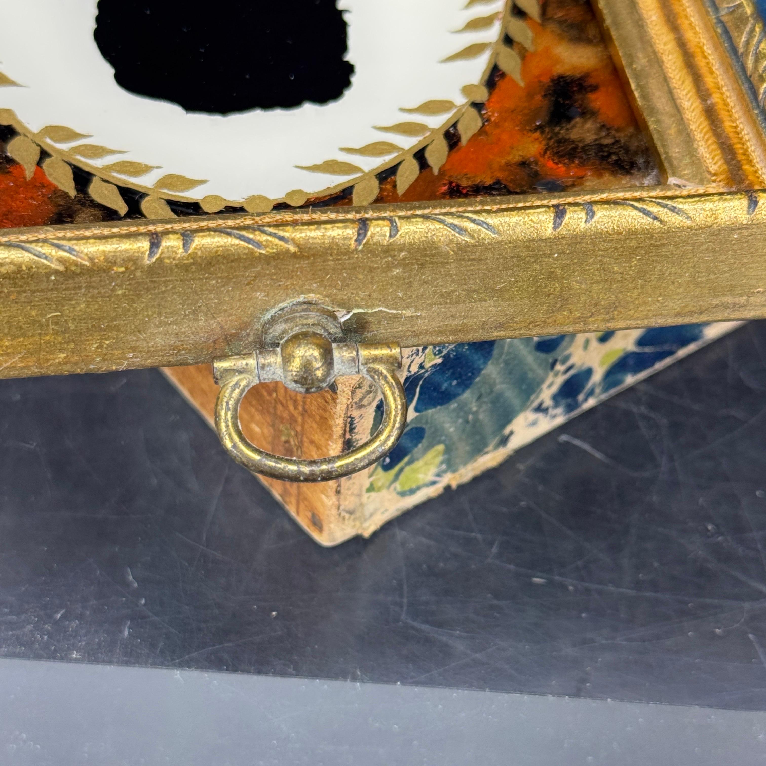 Siglo XIX Pareja de Siluetas de Perfil Francesas Pintadas al Reverso Arte en venta 2