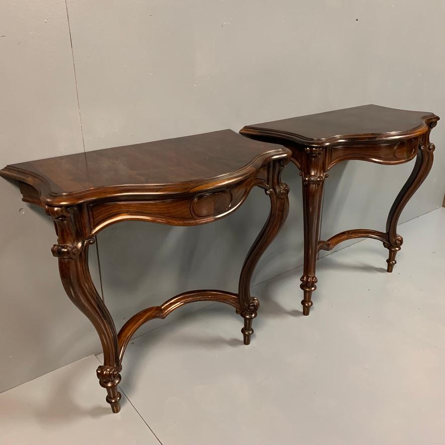 19th Century Pair of French Rosewood Louis XV Style Console Tables 3
