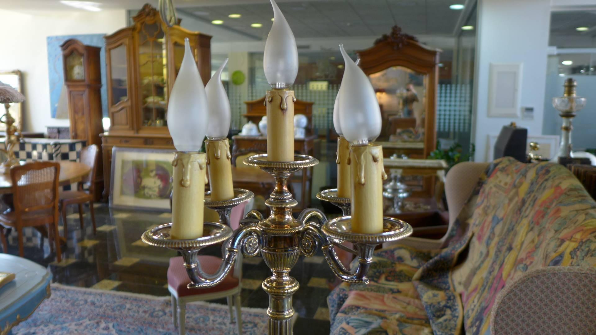 Französische versilberte Tischlampen, 19. Jahrhundert, Paar im Angebot 1