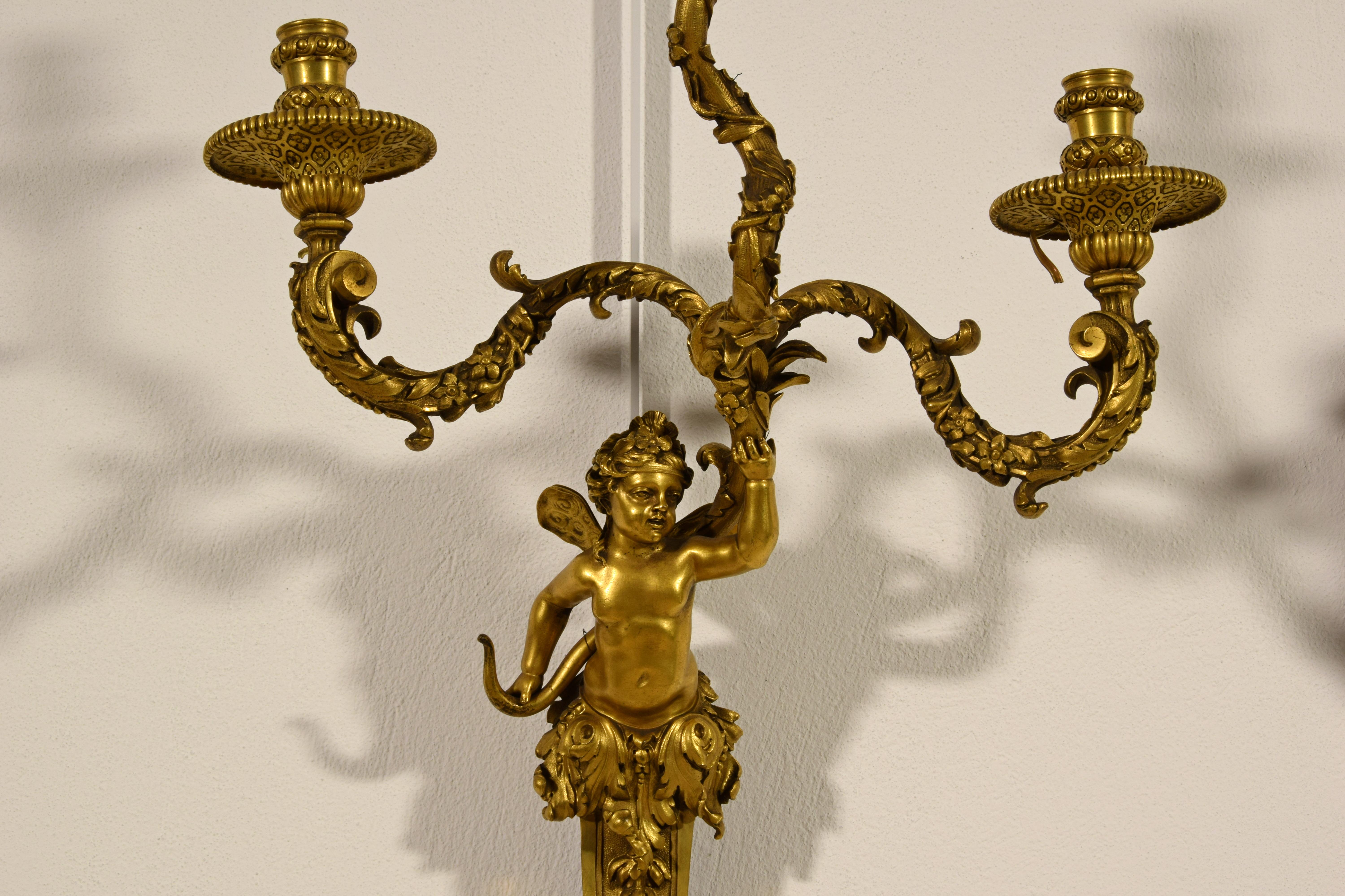 19th Century, Pair of French Three-Light Gilt Bronze Sconces For Sale 8