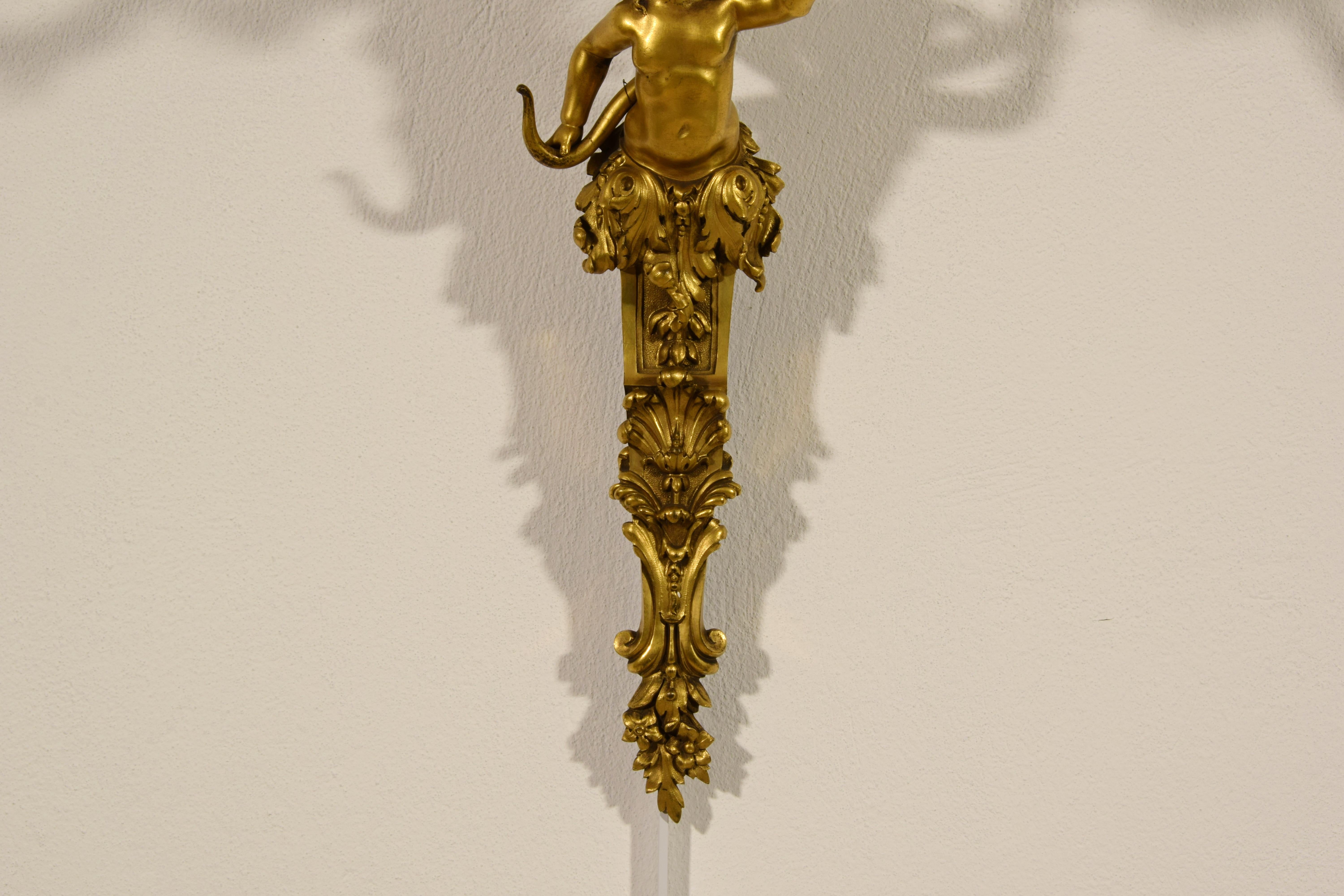 19th Century, Pair of French Three-Light Gilt Bronze Sconces For Sale 9