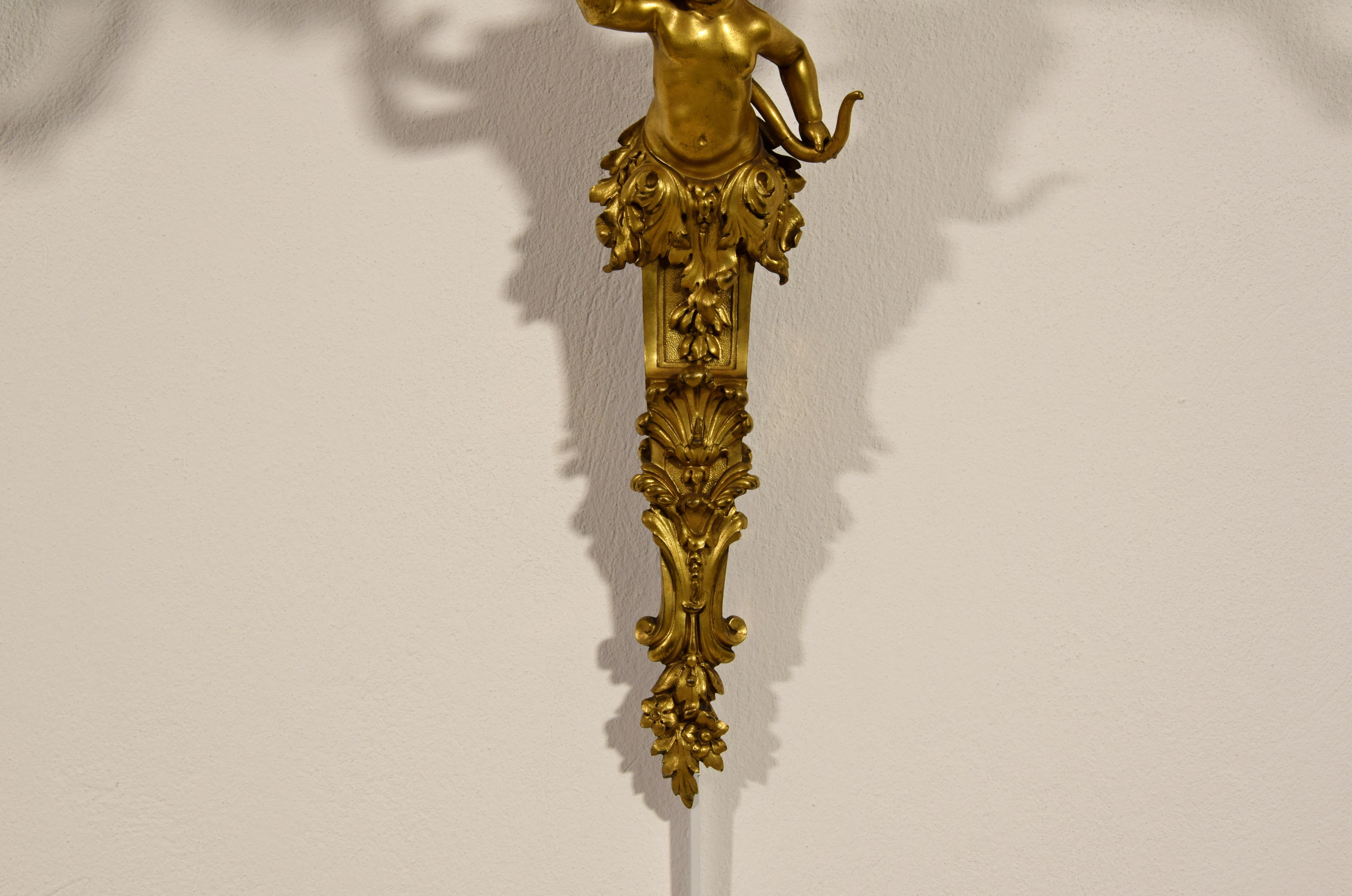 19th Century, Pair of French Three-Light Gilt Bronze Sconces For Sale 10