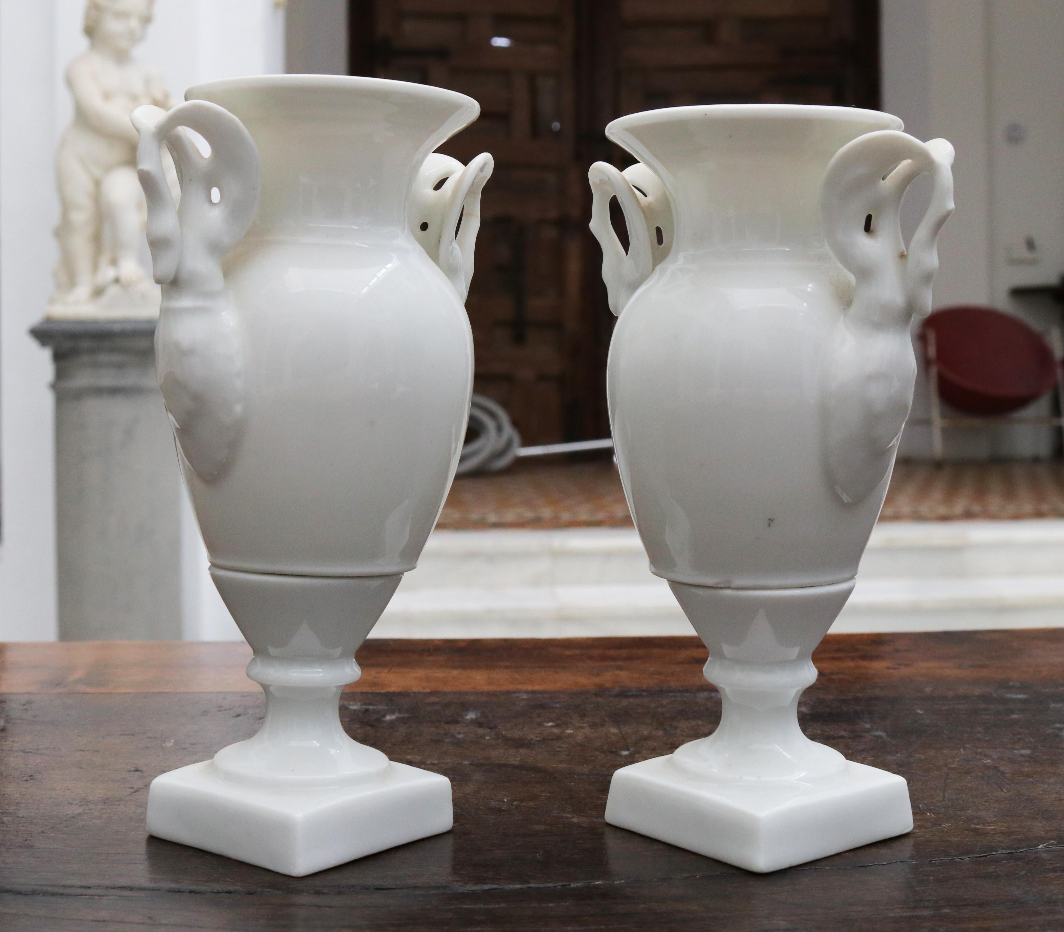 19th Century Pair of French White Porcelain Vases with Swam Shaped Handles 1