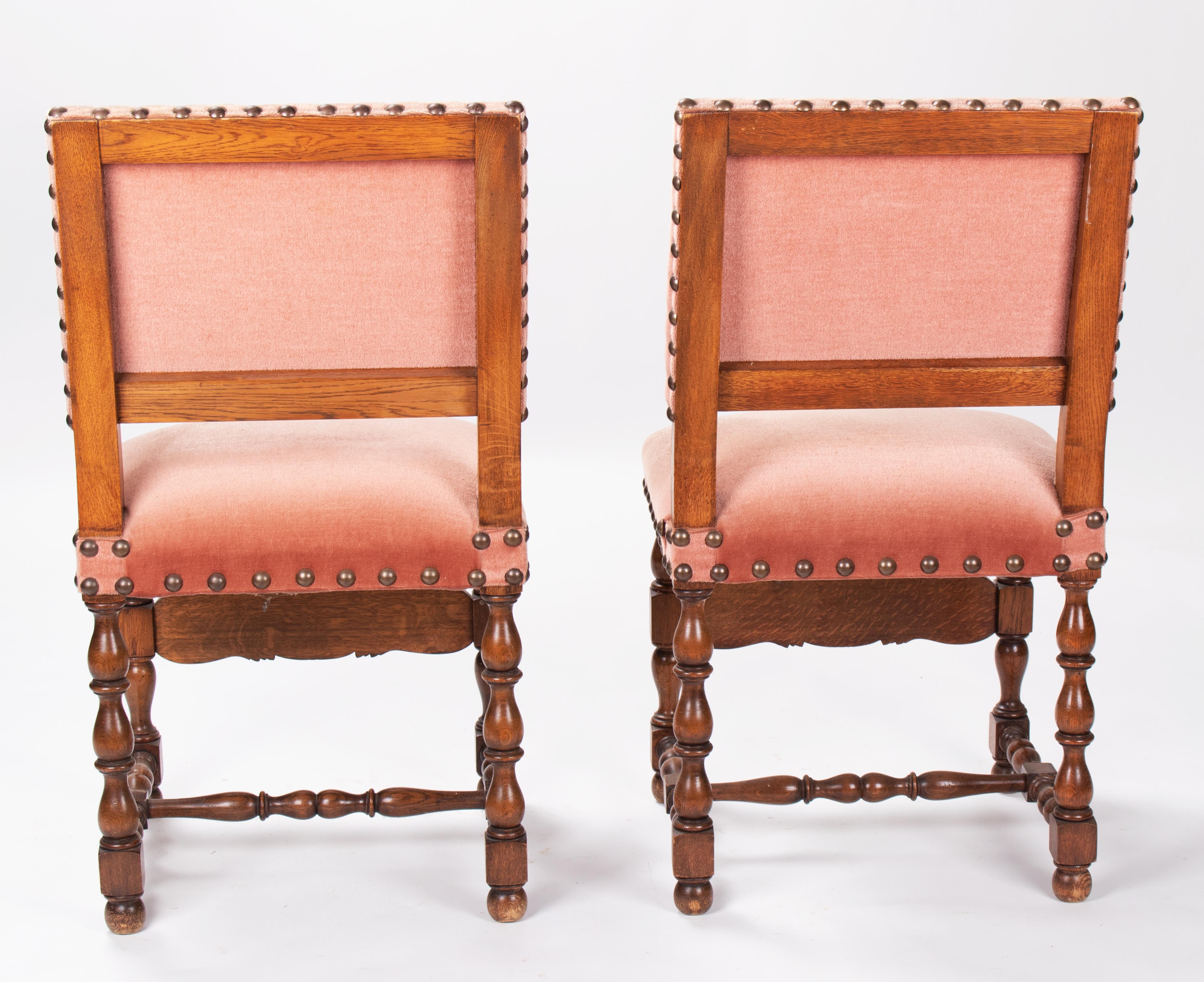 19th Century Pair of French Wooden Chairs Upholstered in Velvet For Sale 2