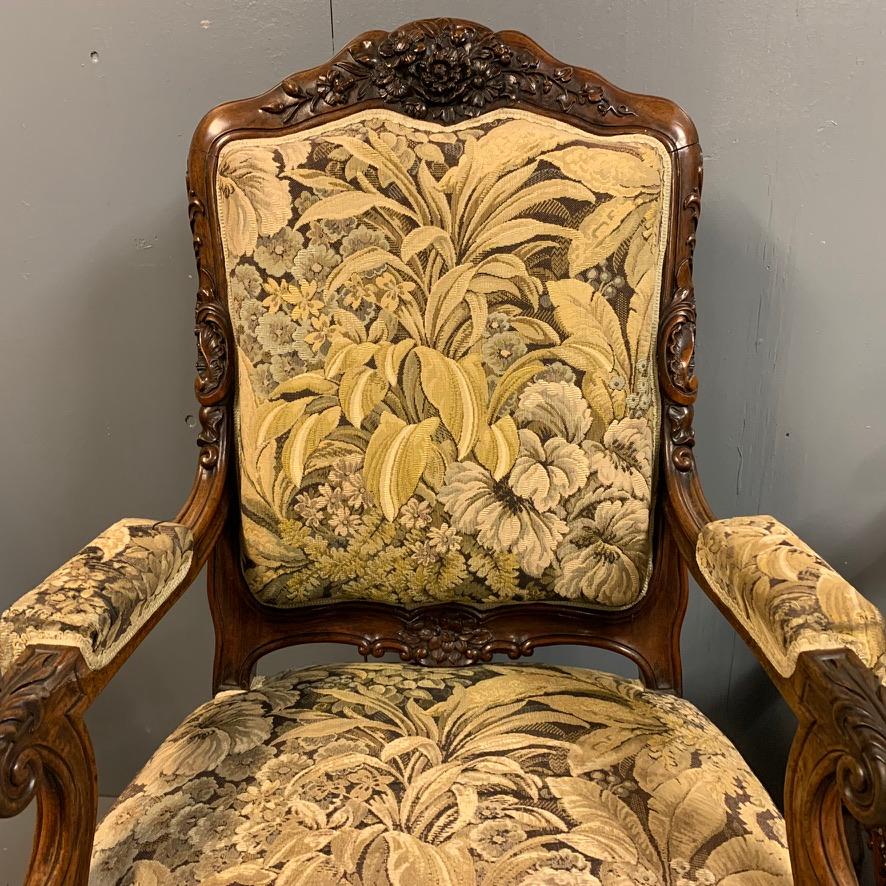 19th Century Pair of Generous Size French Mahogany Armchairs or Fauteuil In Good Condition For Sale In Uppingham, Rutland