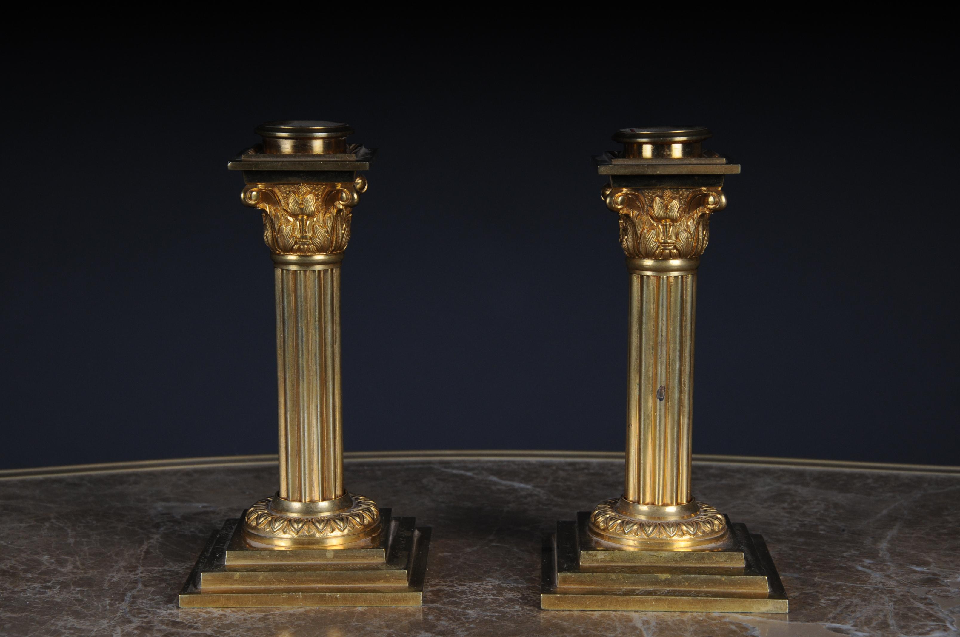 19. Jahrhundert Paar vergoldete Bronze-Kerzenständer (Messing) im Angebot