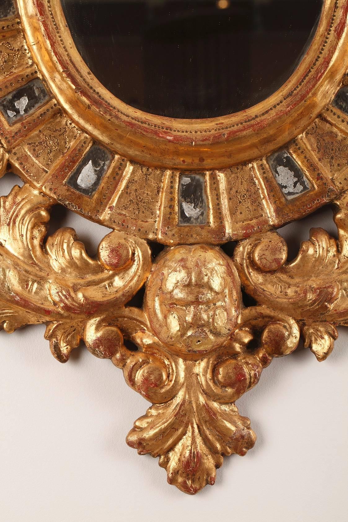 Paire de miroirs en bois doré de style vénitien du XIXe siècle en vente 3
