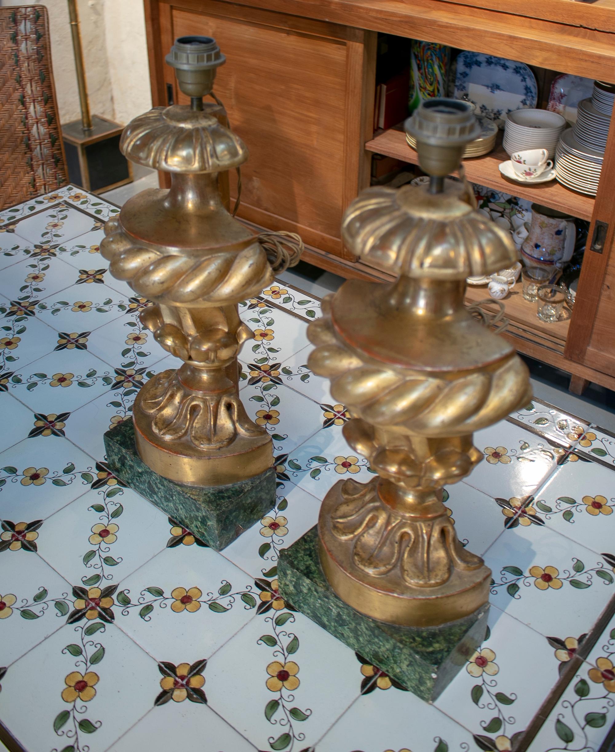 19th Century Pair of Gold Gilt Wooden Table Lamps with Marbled Base 1