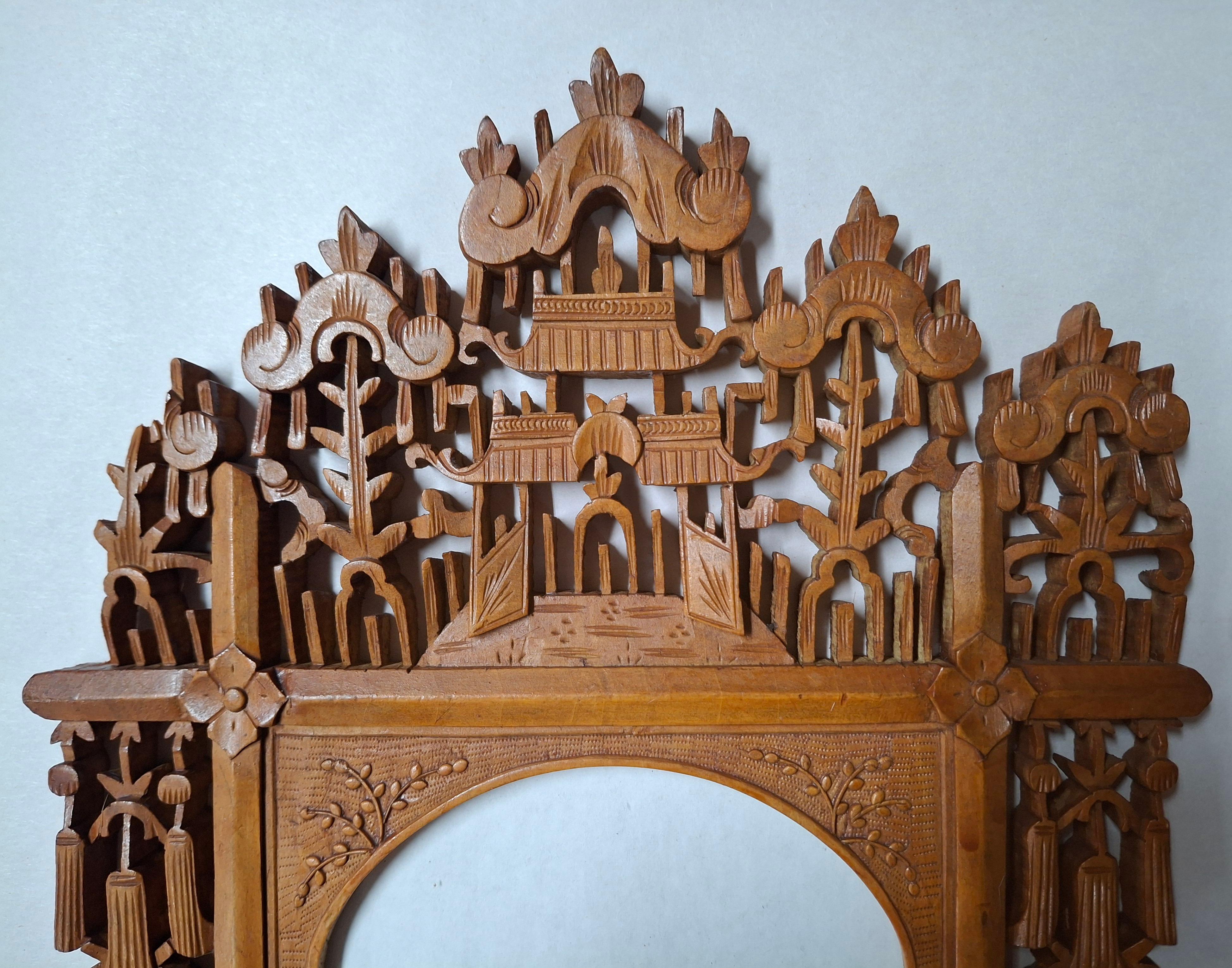 19th Century Pair of Hand Carved Anglo Indian Teak Wood Picture Frames For Sale 8