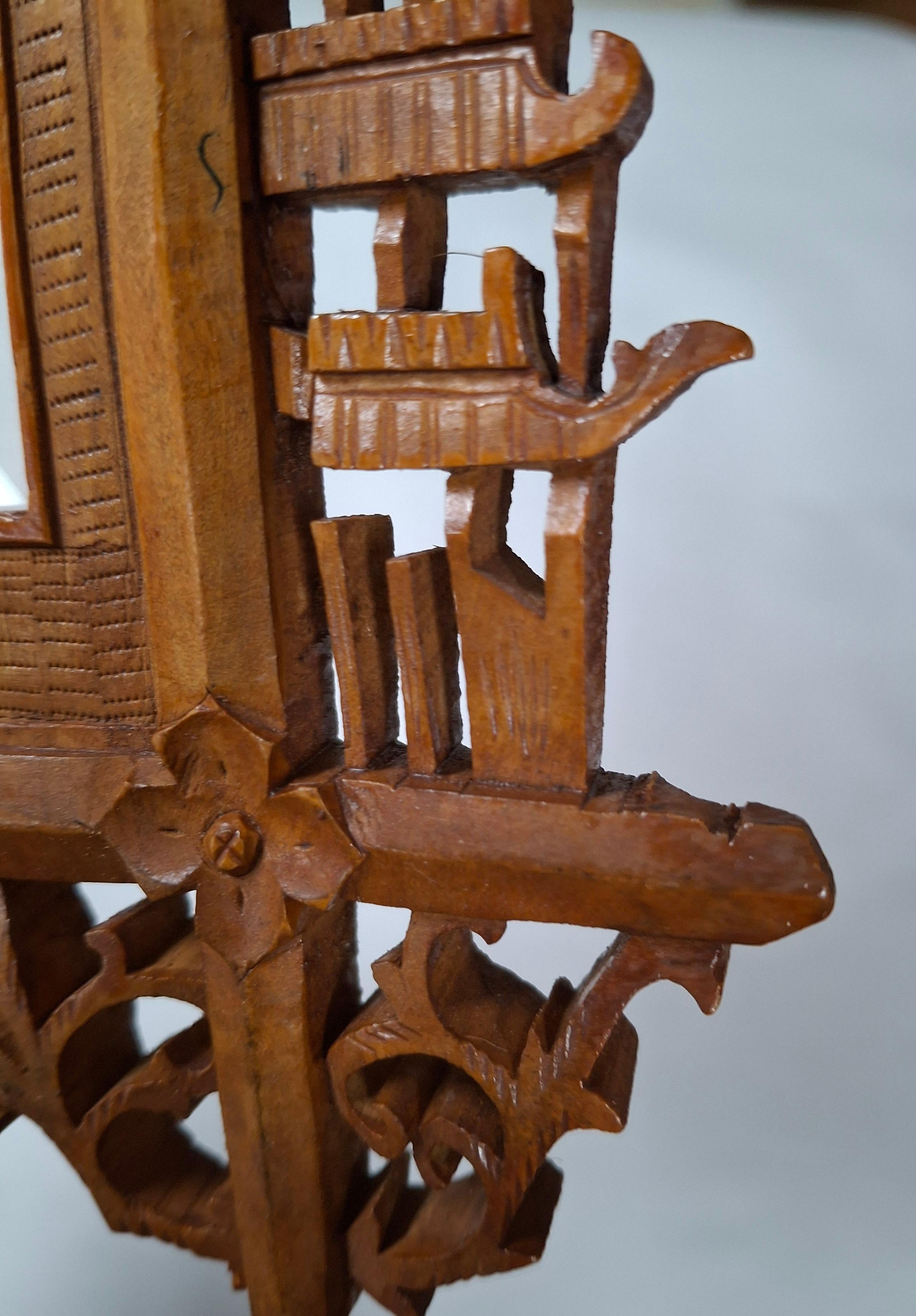 19th Century Pair of Hand Carved Anglo Indian Teak Wood Picture Frames In Good Condition For Sale In San Francisco, CA