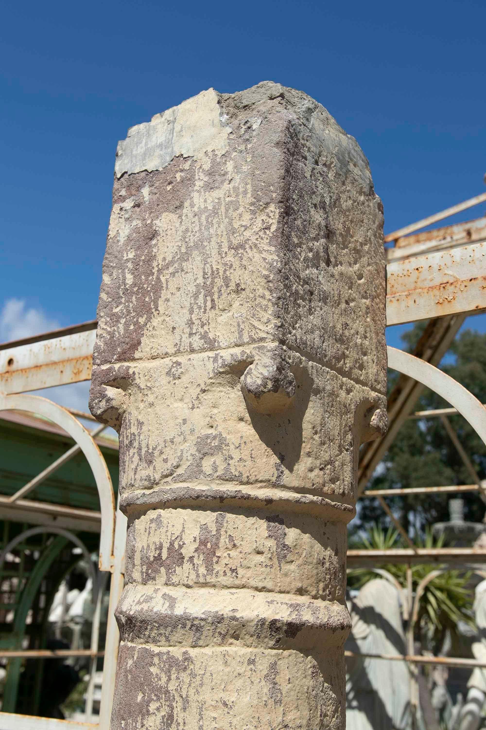19th Century Pair of Hand-Carved Stone Columns In Good Condition For Sale In Marbella, ES