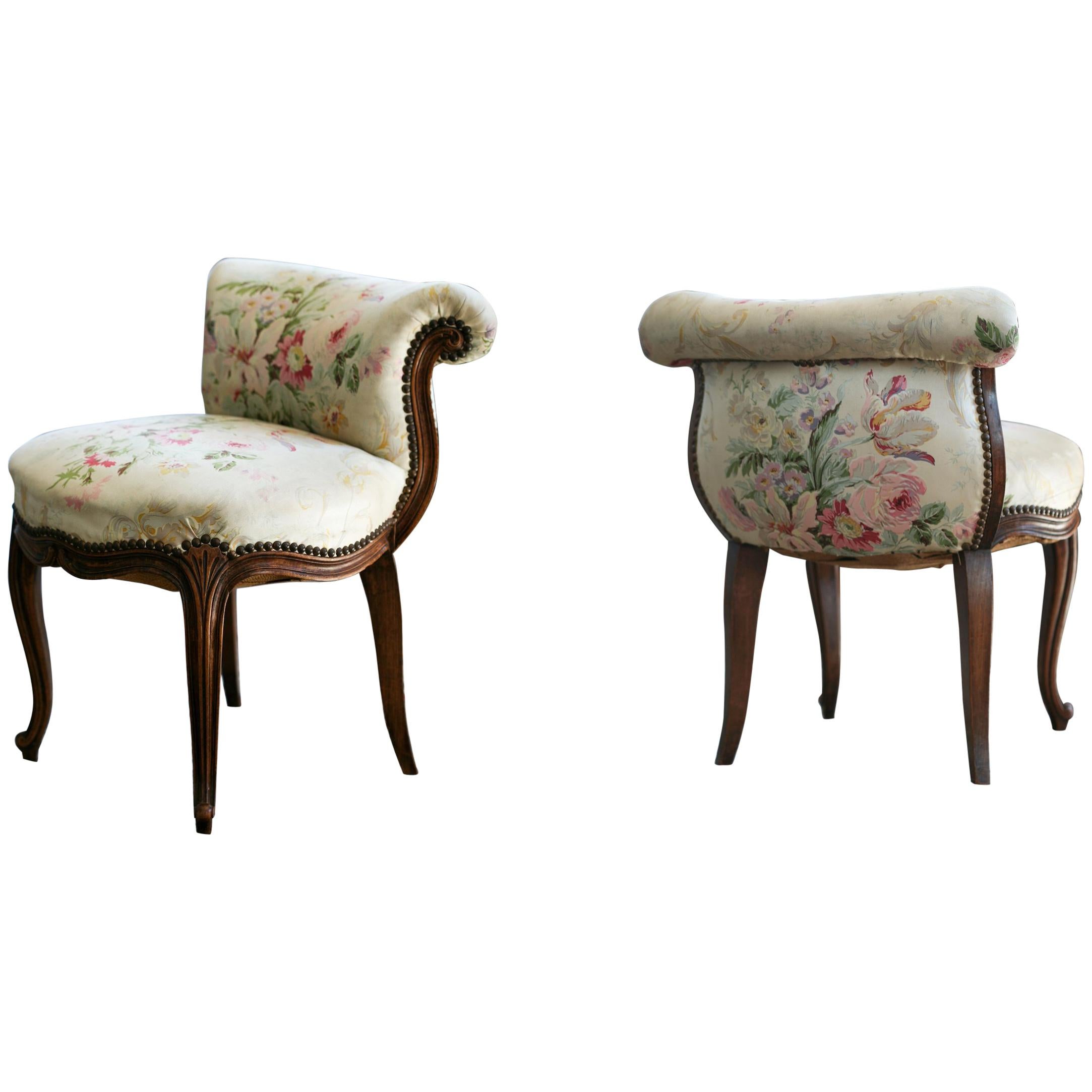 19th Century Pair of Hand-Carved Walnut Ladies Chairs in Louis XV Style